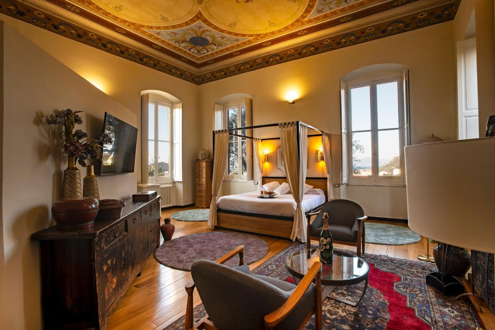 Queen Suite with Sea View
