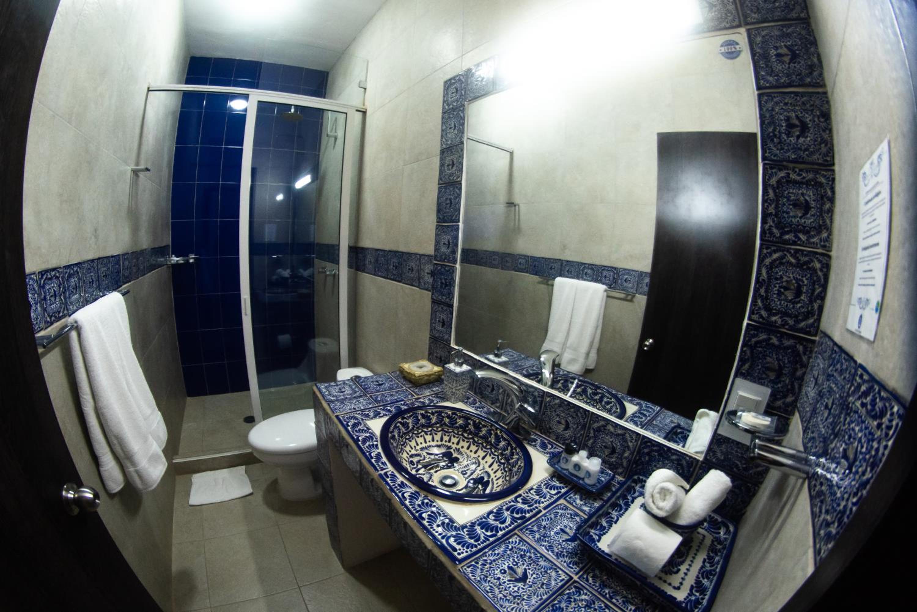 Deluxe Room - Photo 3
