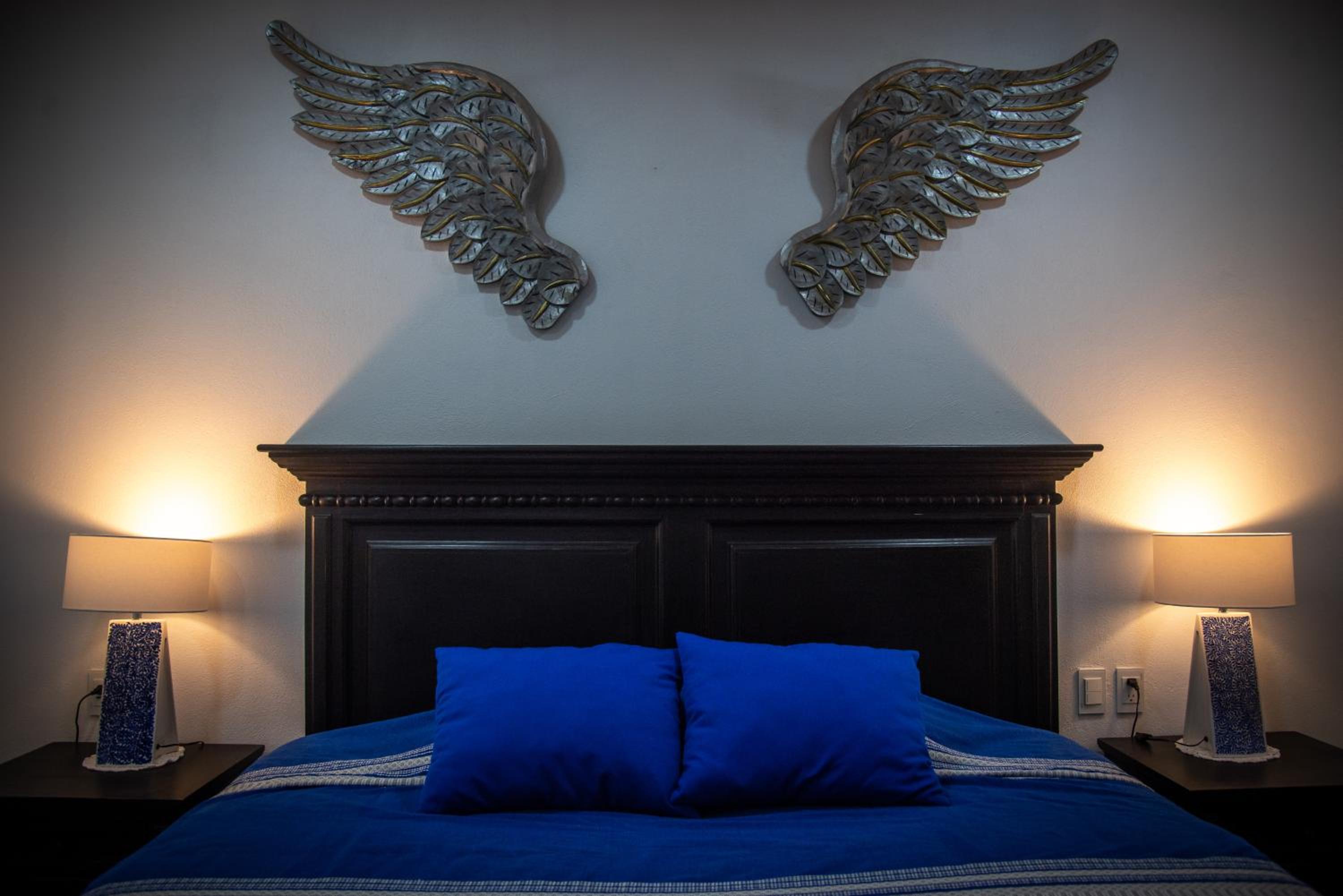 Deluxe Room - Photo 4