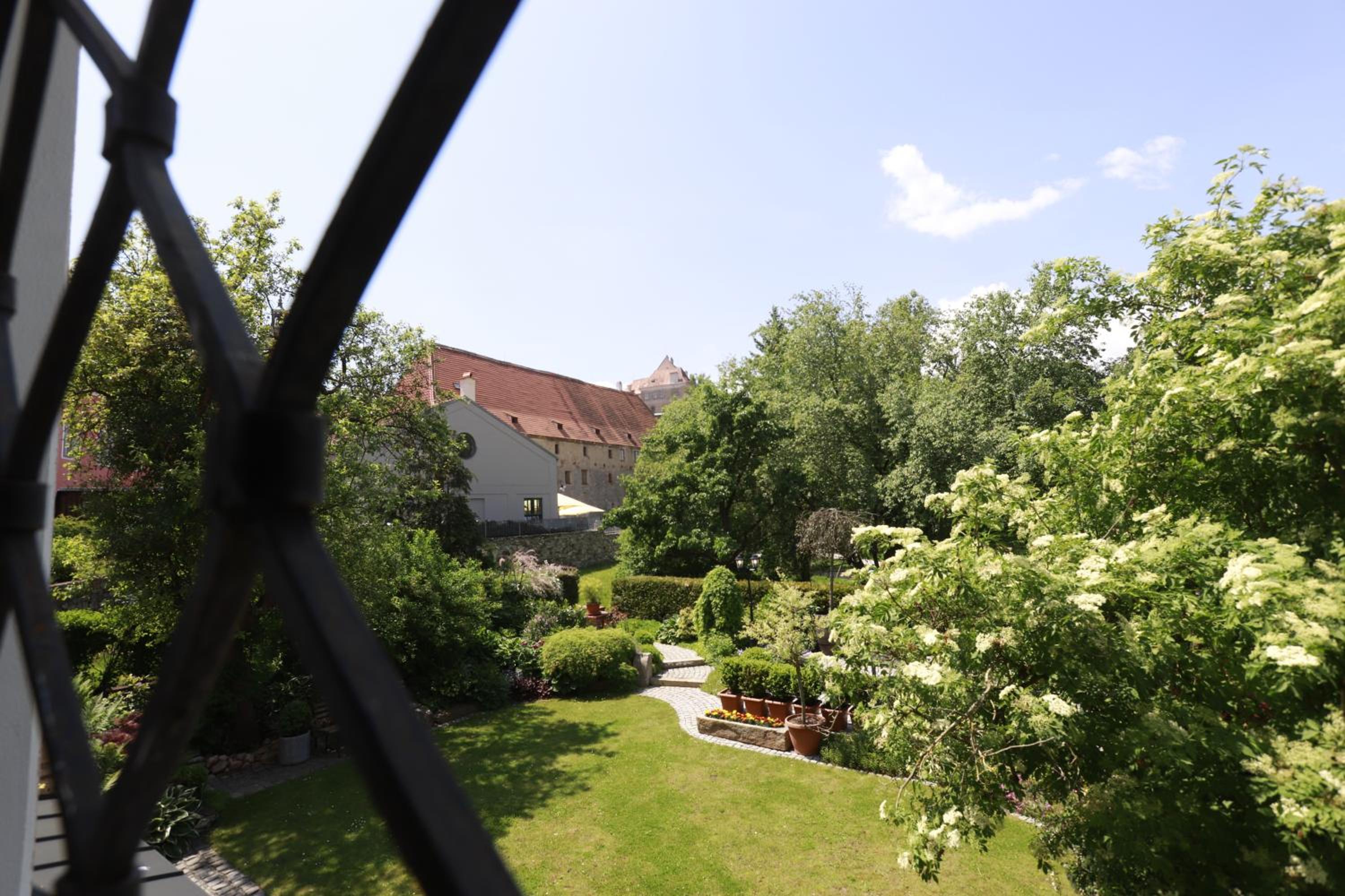 Deluxe Double Room with Garden View - Photo 3