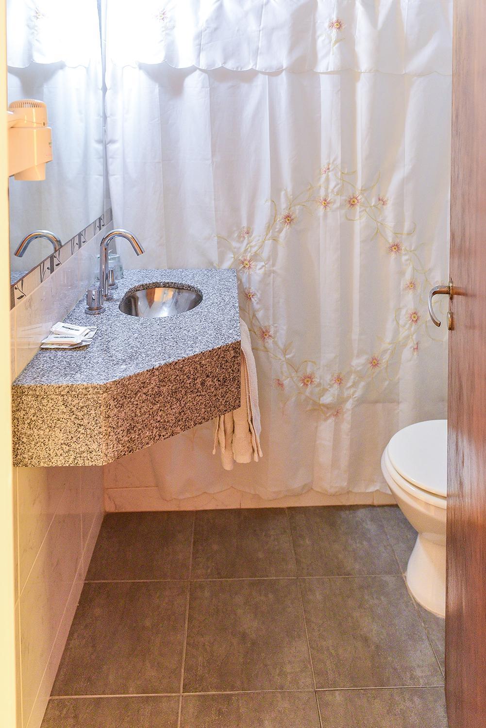Double or Twin Room photo 3