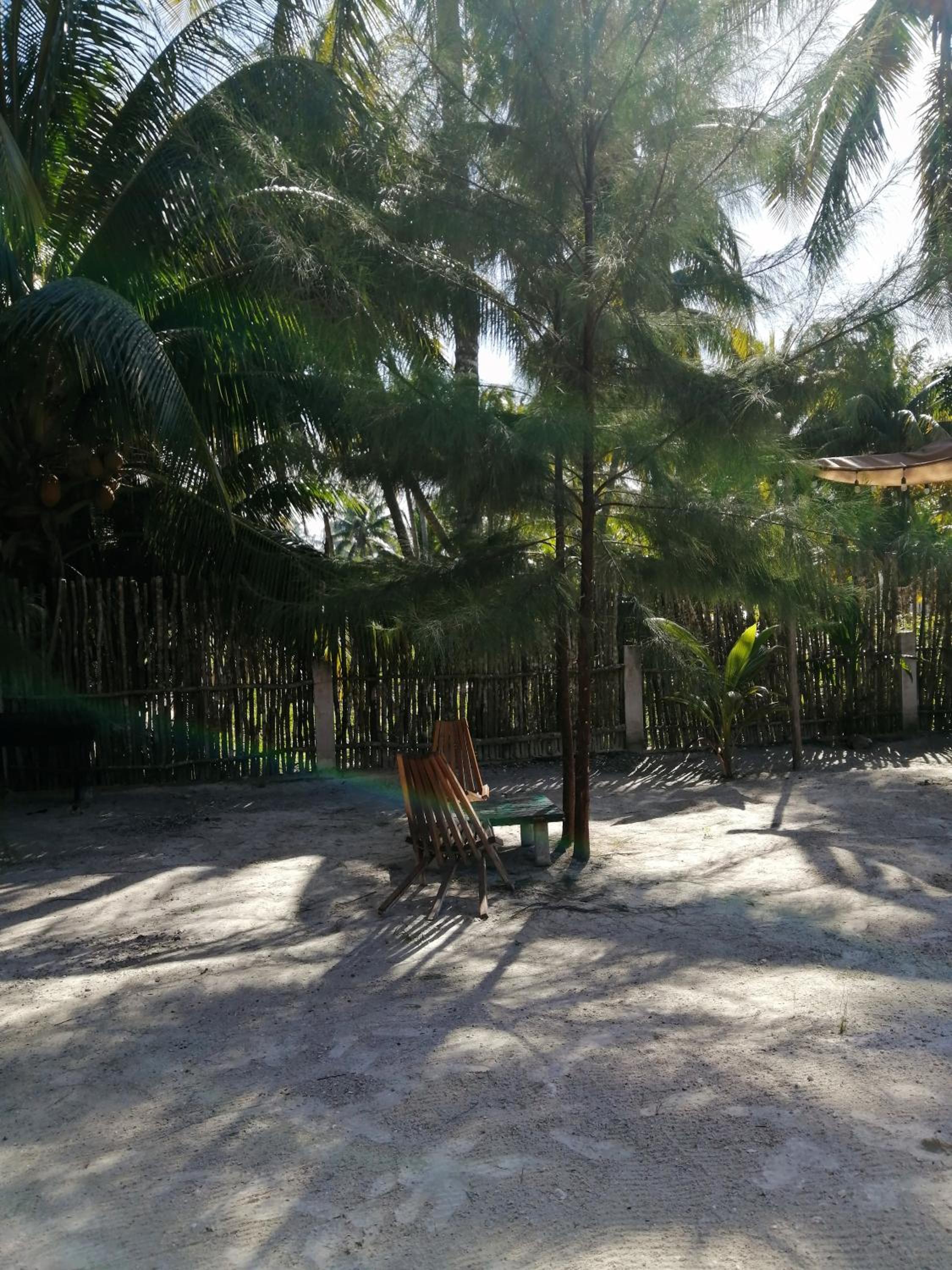 Deluxe Double Room with Balcony - Photo 14