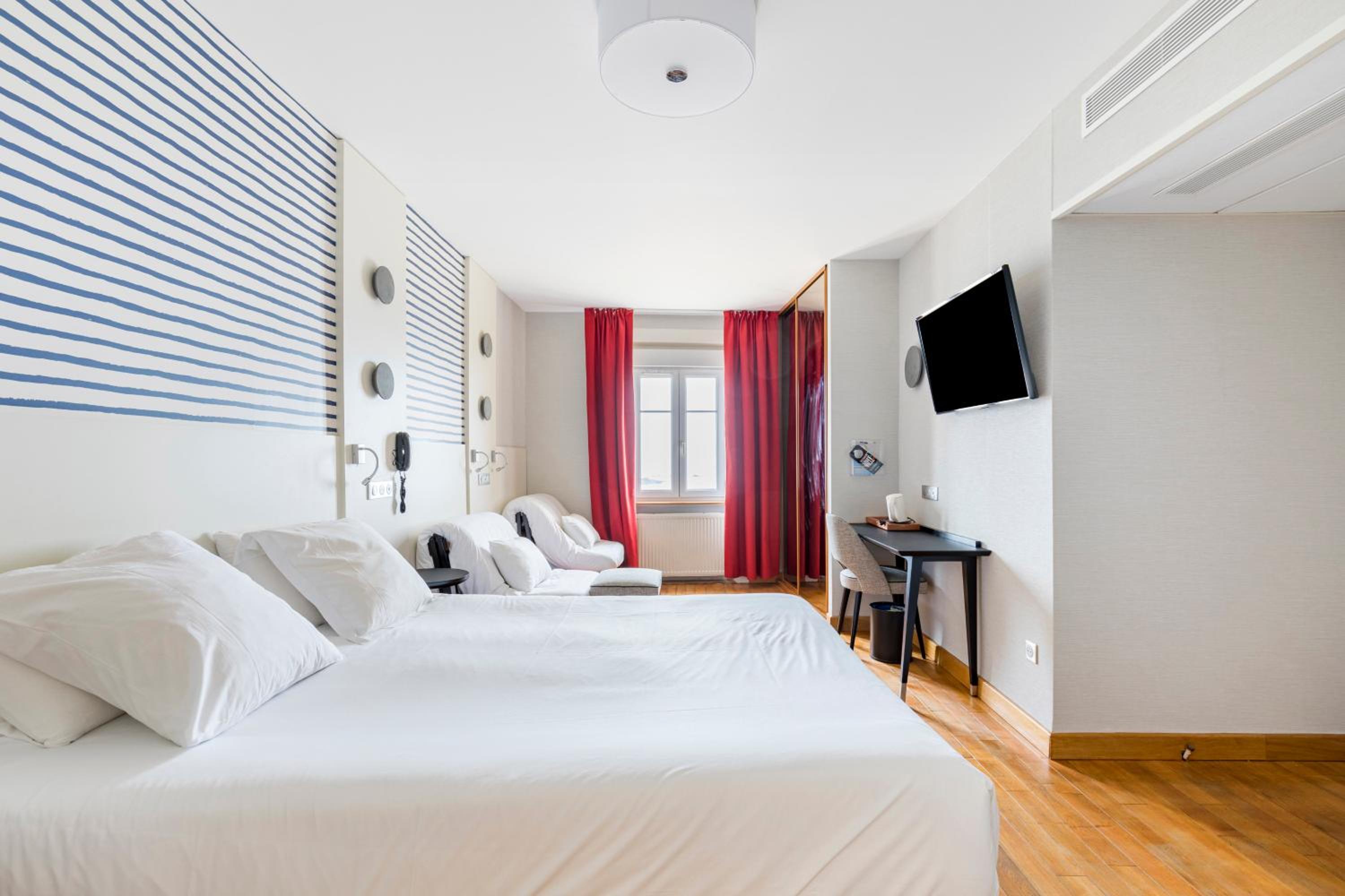 Junior Suite with Sea View photo 1