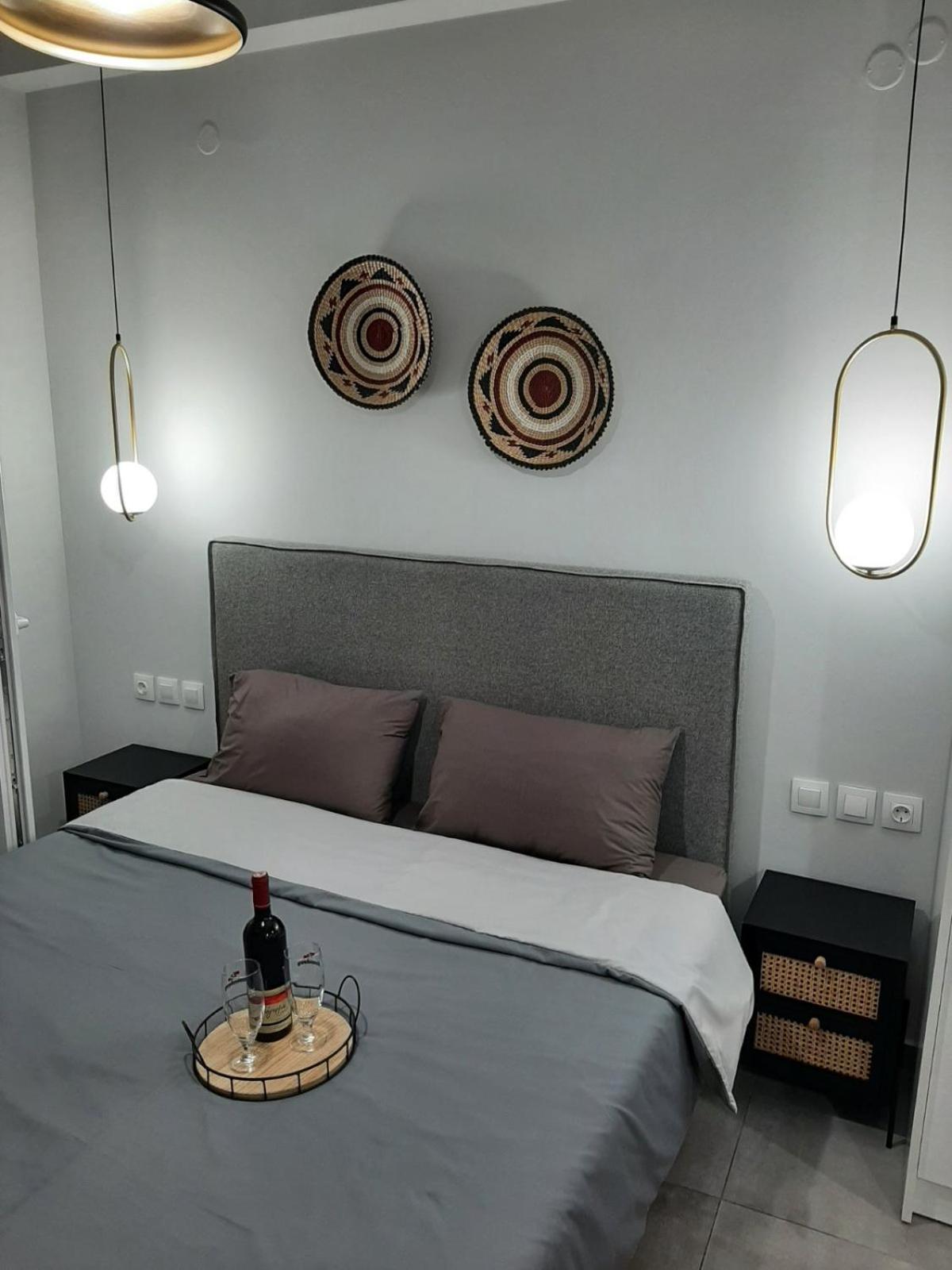One-Bedroom Apartment - Photo 23