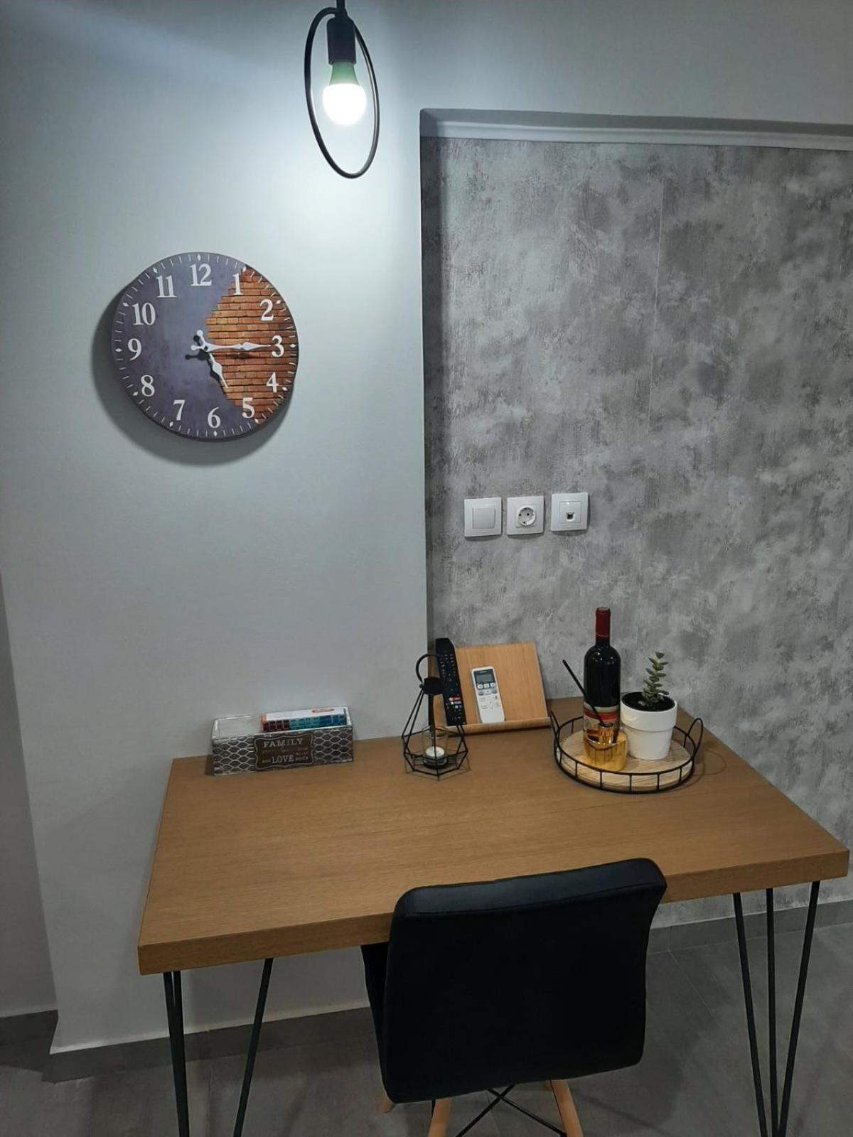 One-Bedroom Apartment - Photo 24