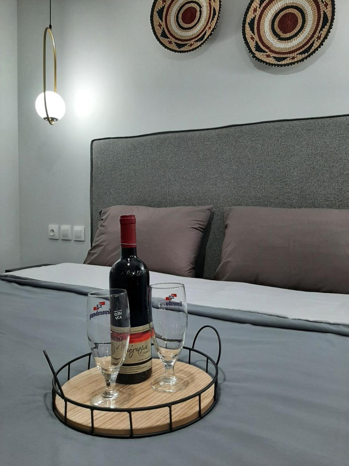 One-Bedroom Apartment - Photo 25