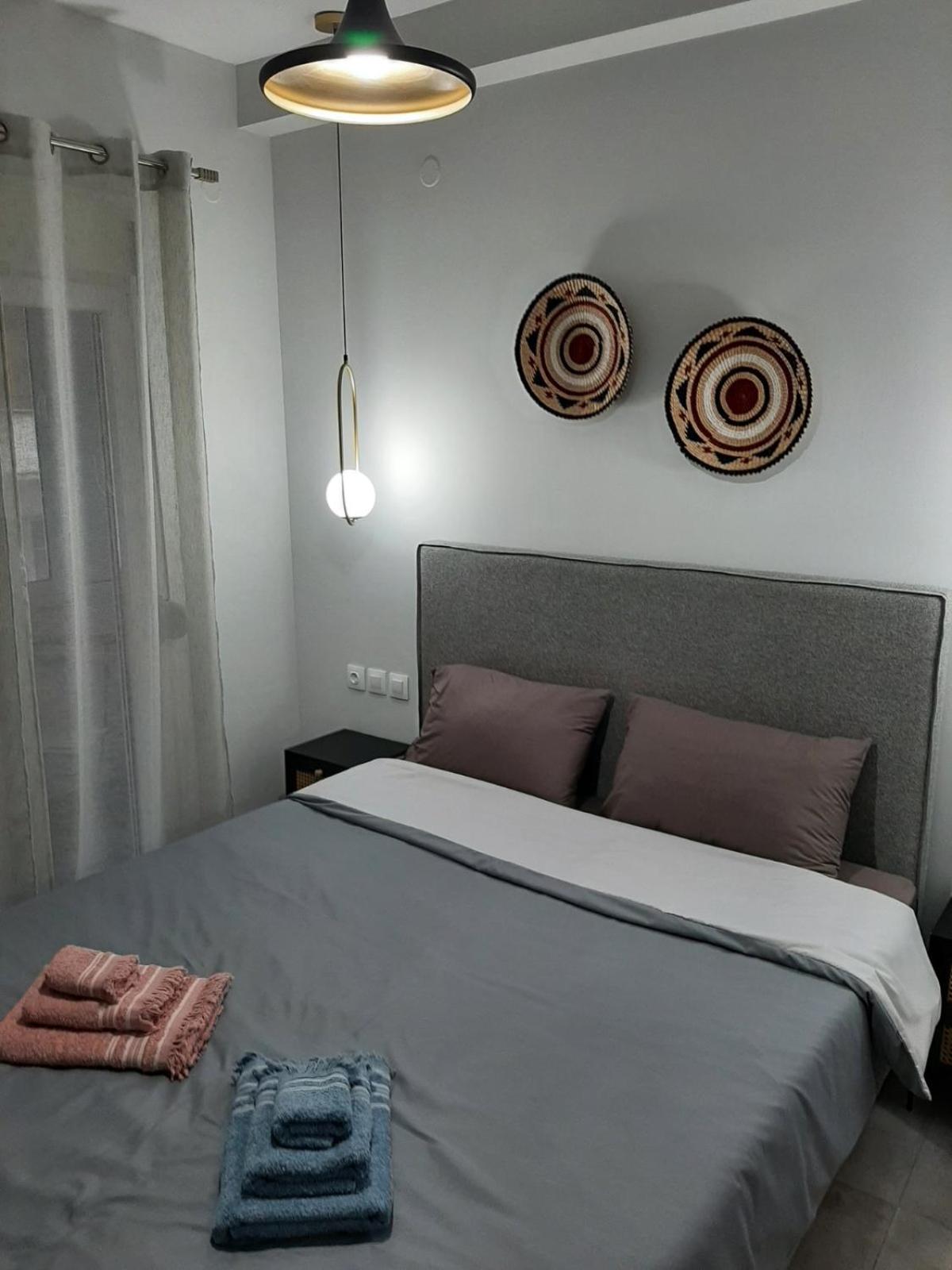 One-Bedroom Apartment - Photo 7