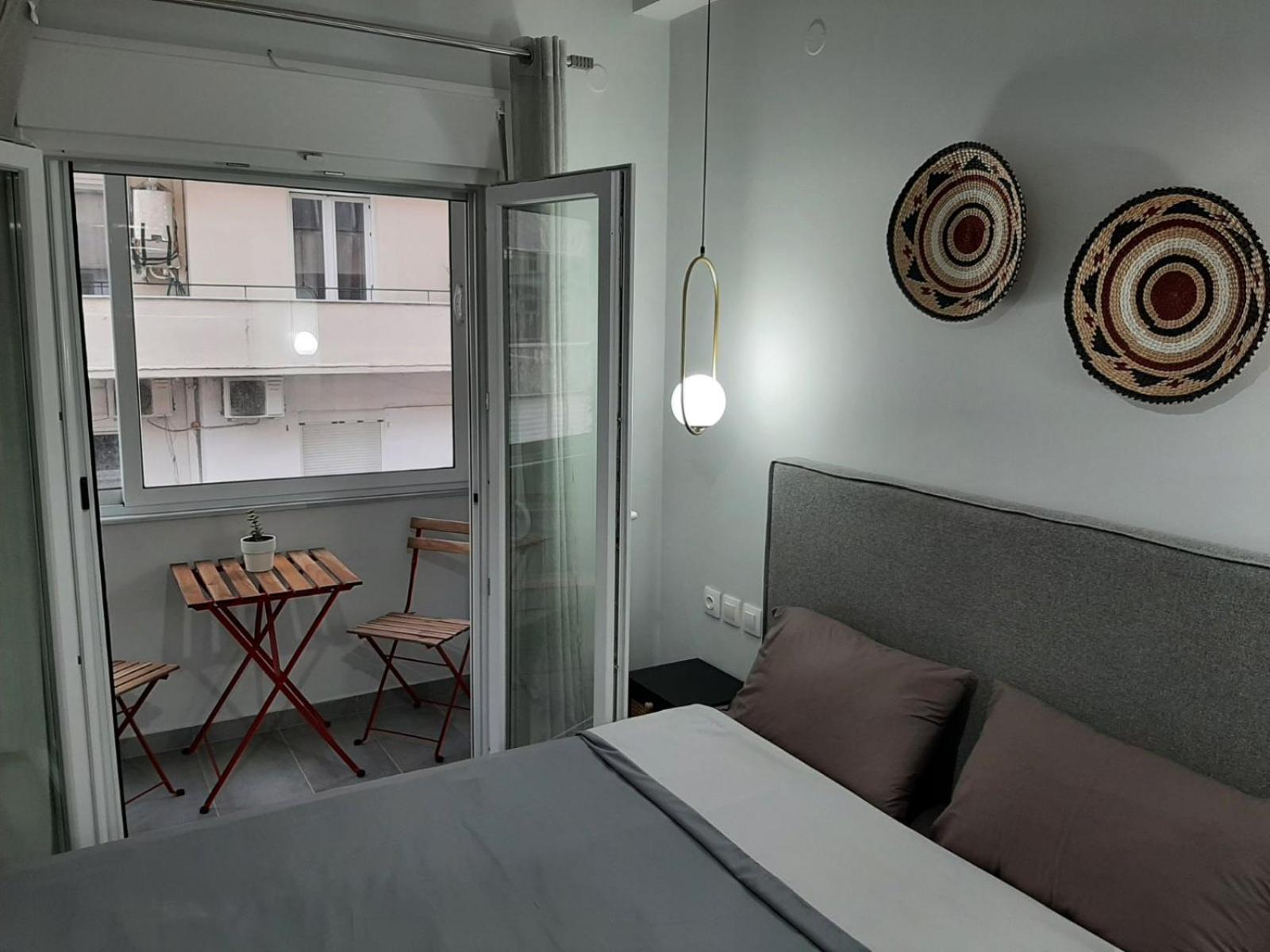 One-Bedroom Apartment - Photo 9