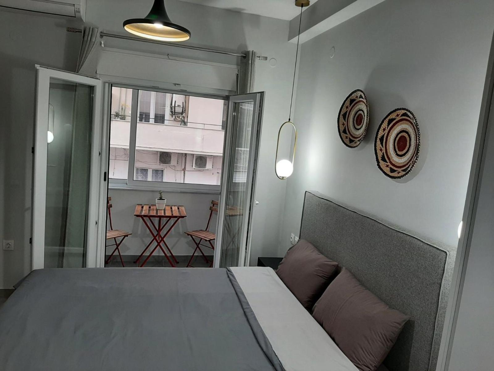 One-Bedroom Apartment - Photo 11