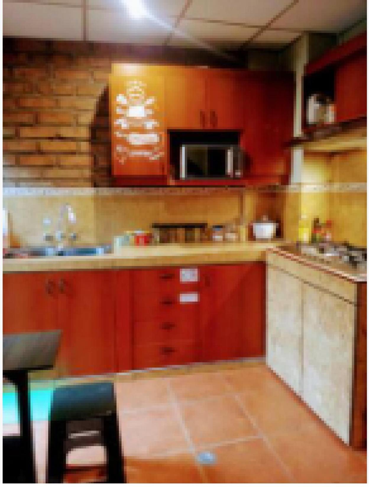 Single Room with Private Bathroom photo 2