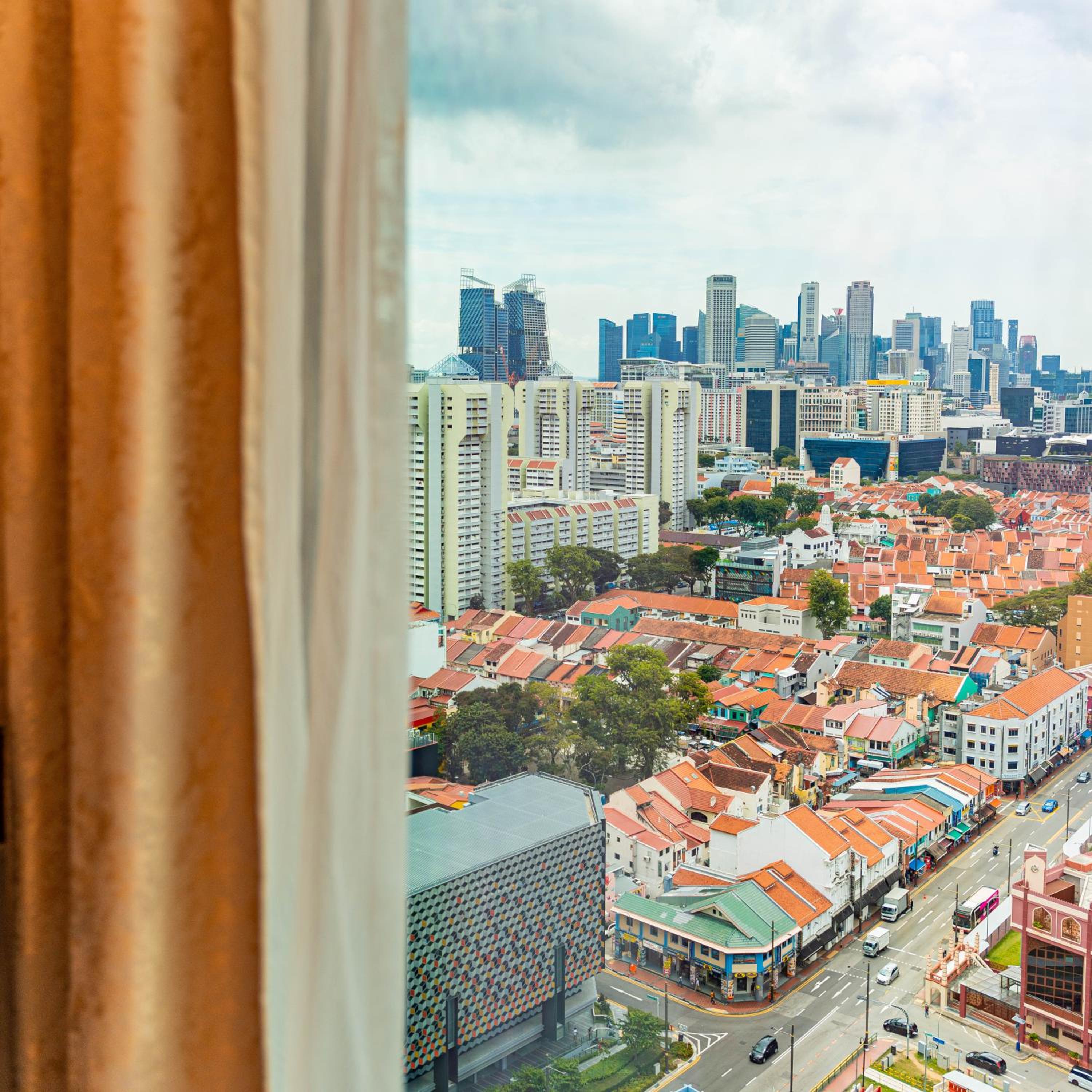 Standard Twin Room with City View