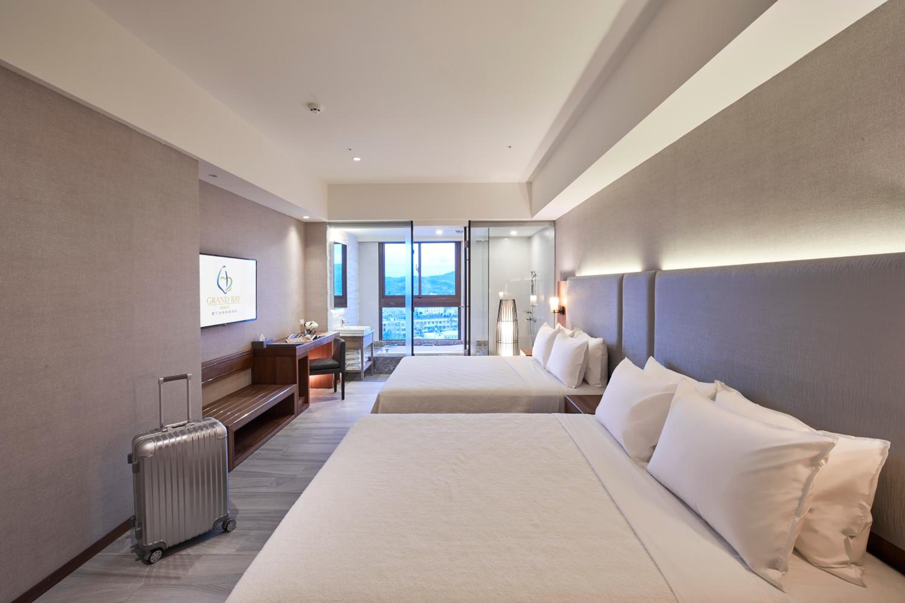 Superior Queen Room with Two Queen Beds photo 1
