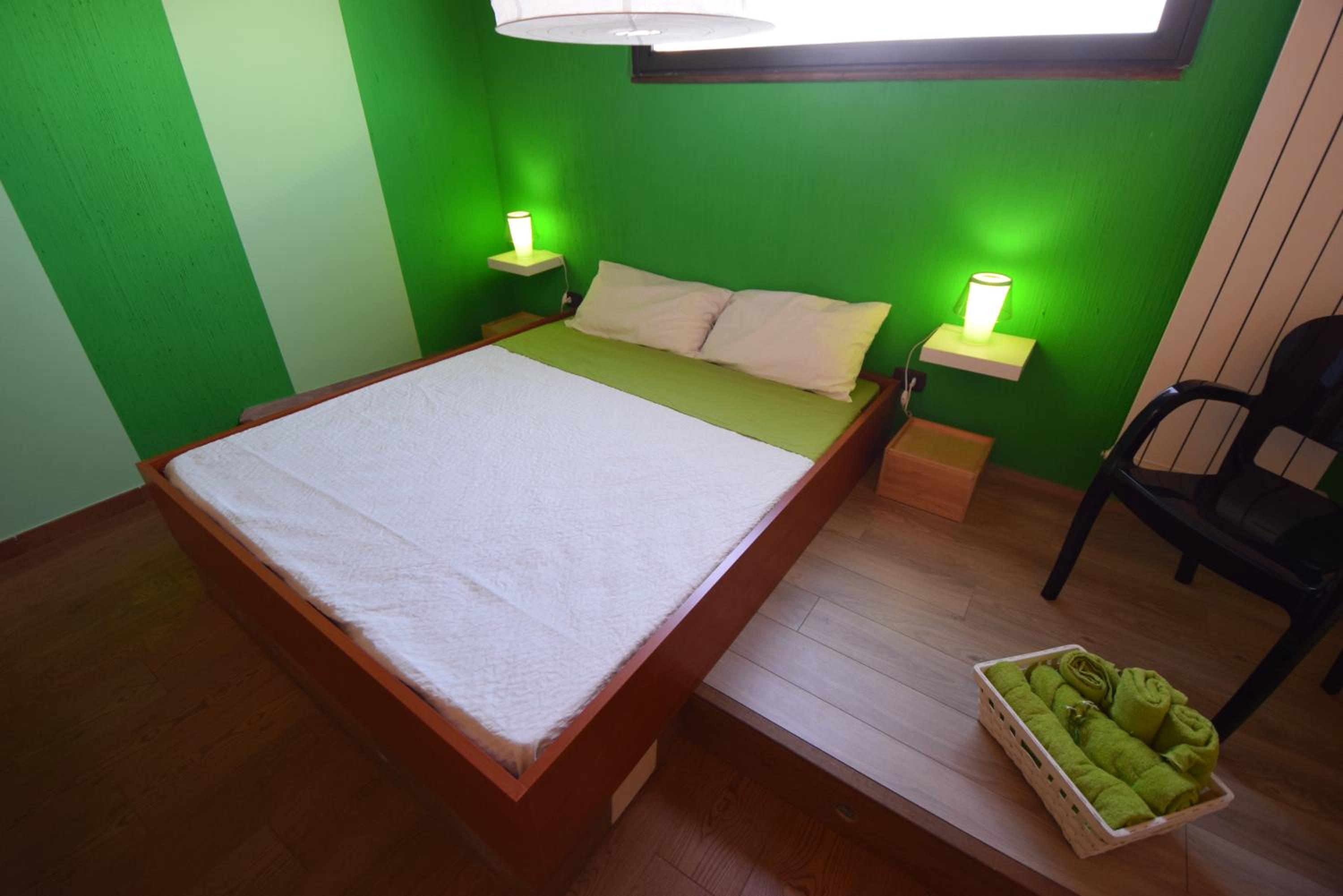 Double Room - Photo 12