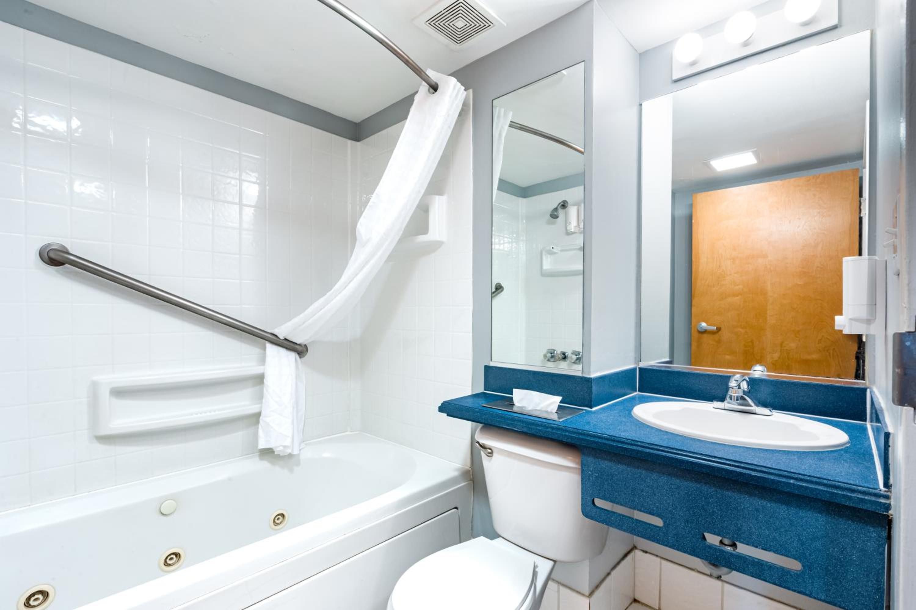 Deluxe Double Room - Photo 3