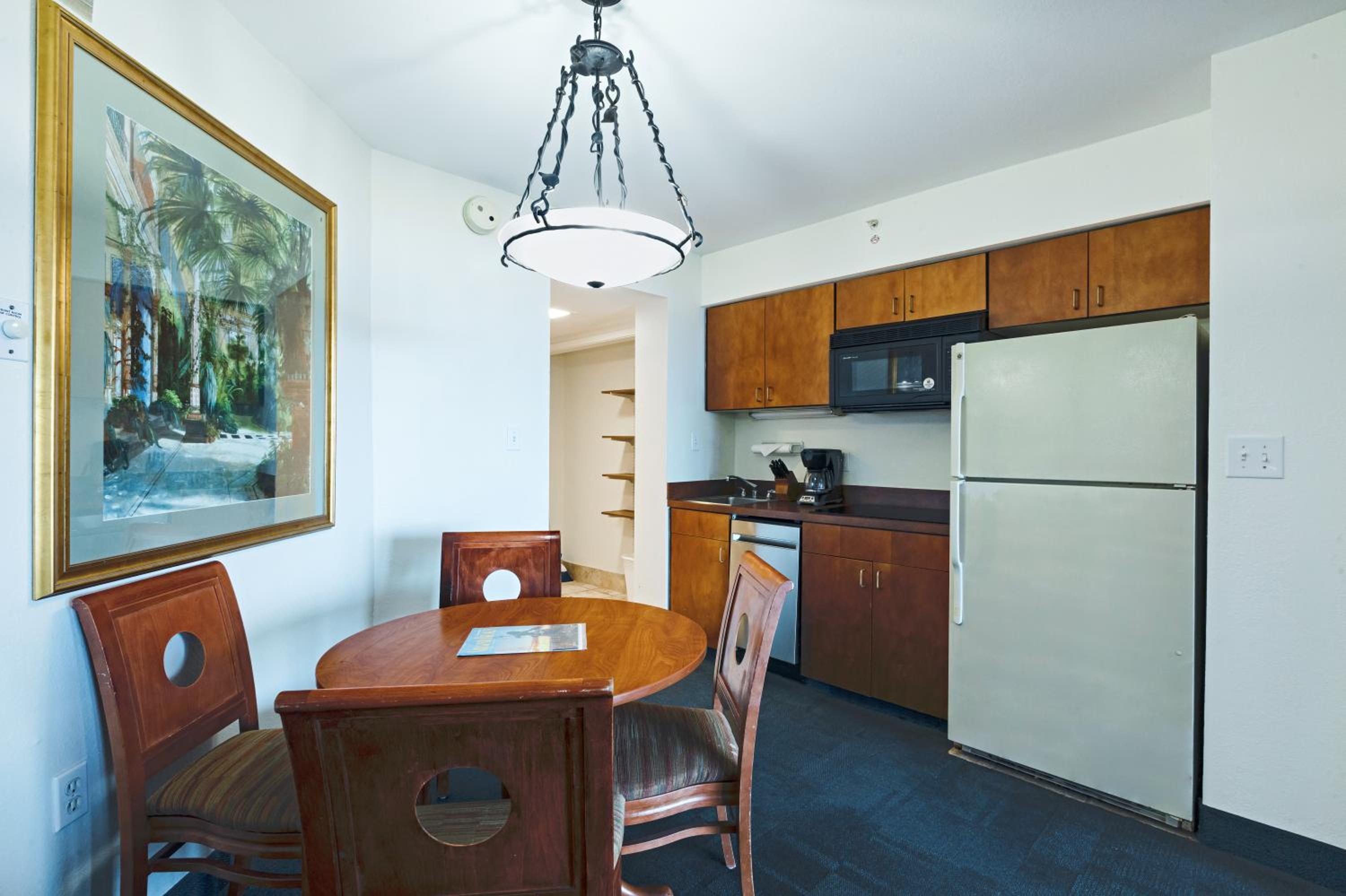 Suite with Balcony - Photo 3