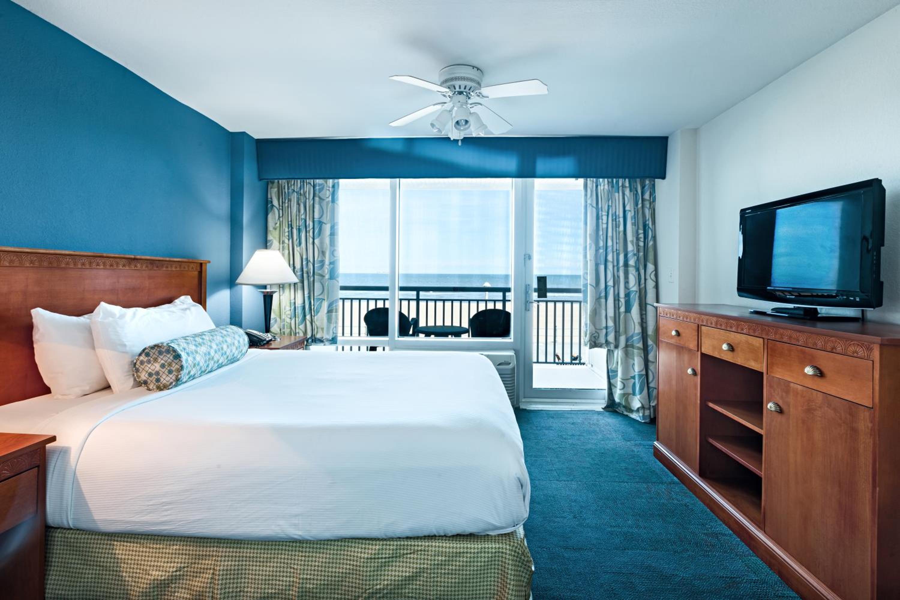 Suite with Balcony - Photo 19