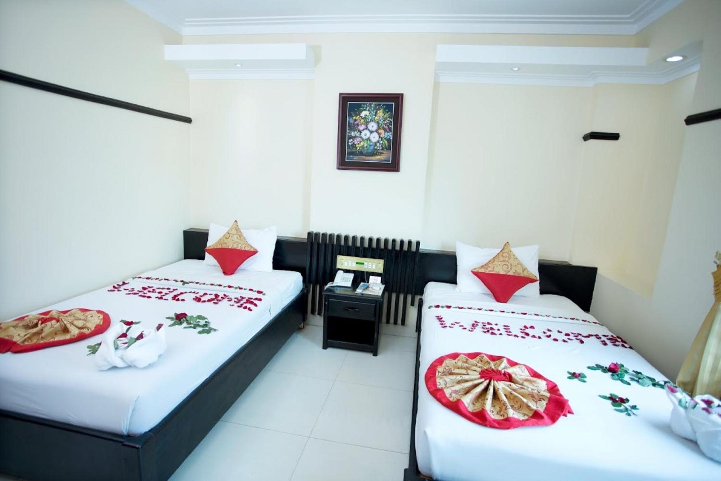 Deluxe Twin Room with City View photo 1
