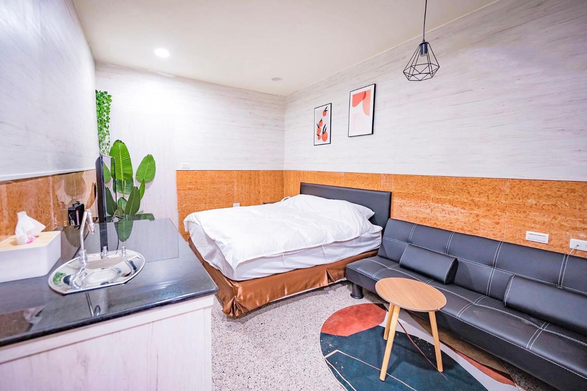 Economy Double Room photo 1
