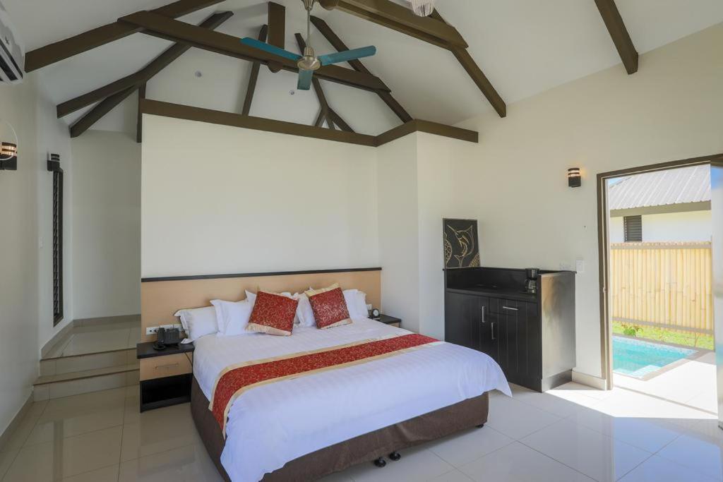 Bungalow - Beach Front