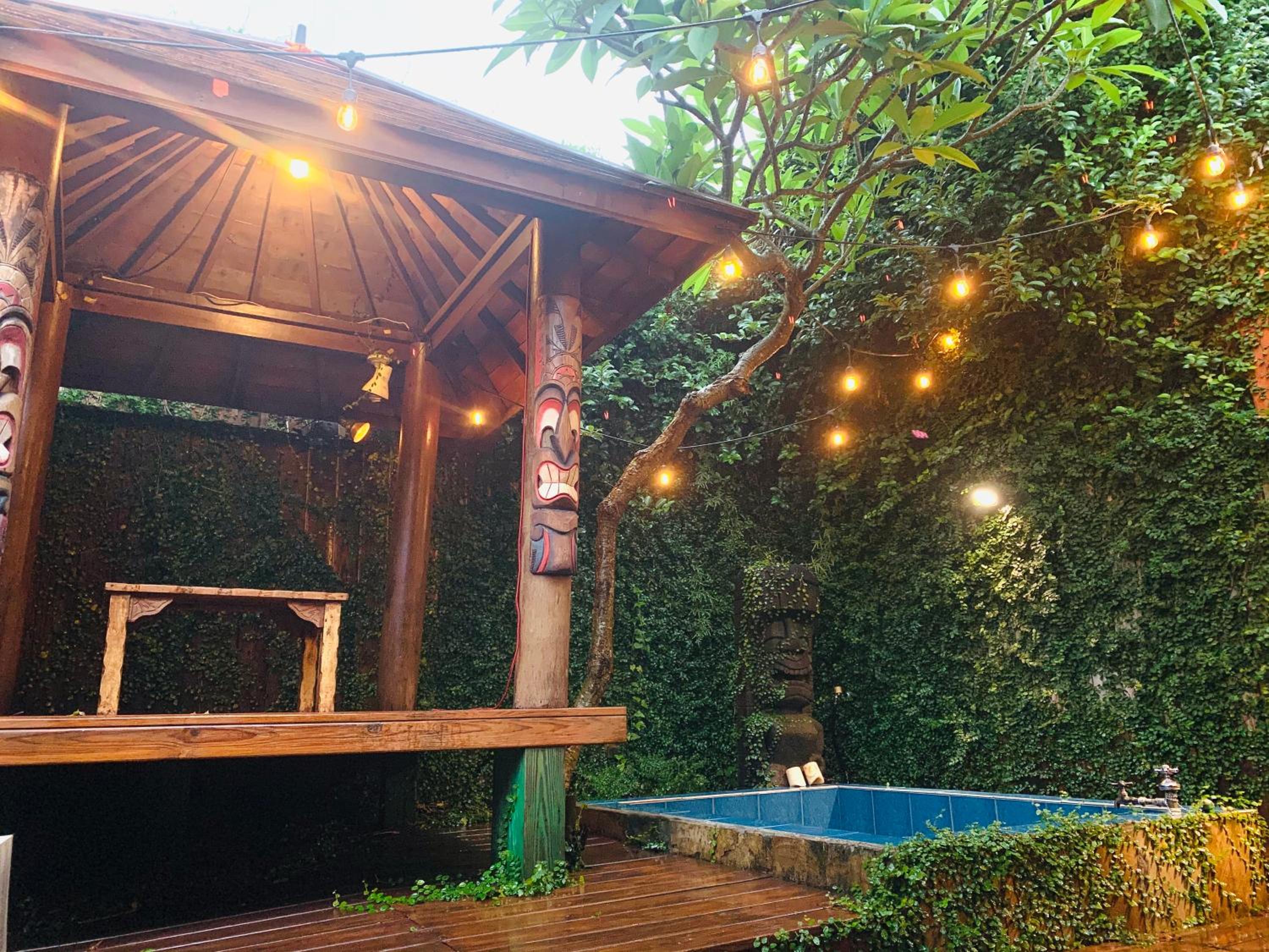 Two-Bedroom House with Private Garden photo 3