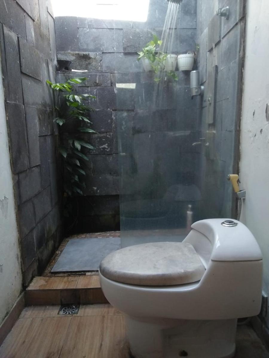 Family Room with Bathroom photo 2