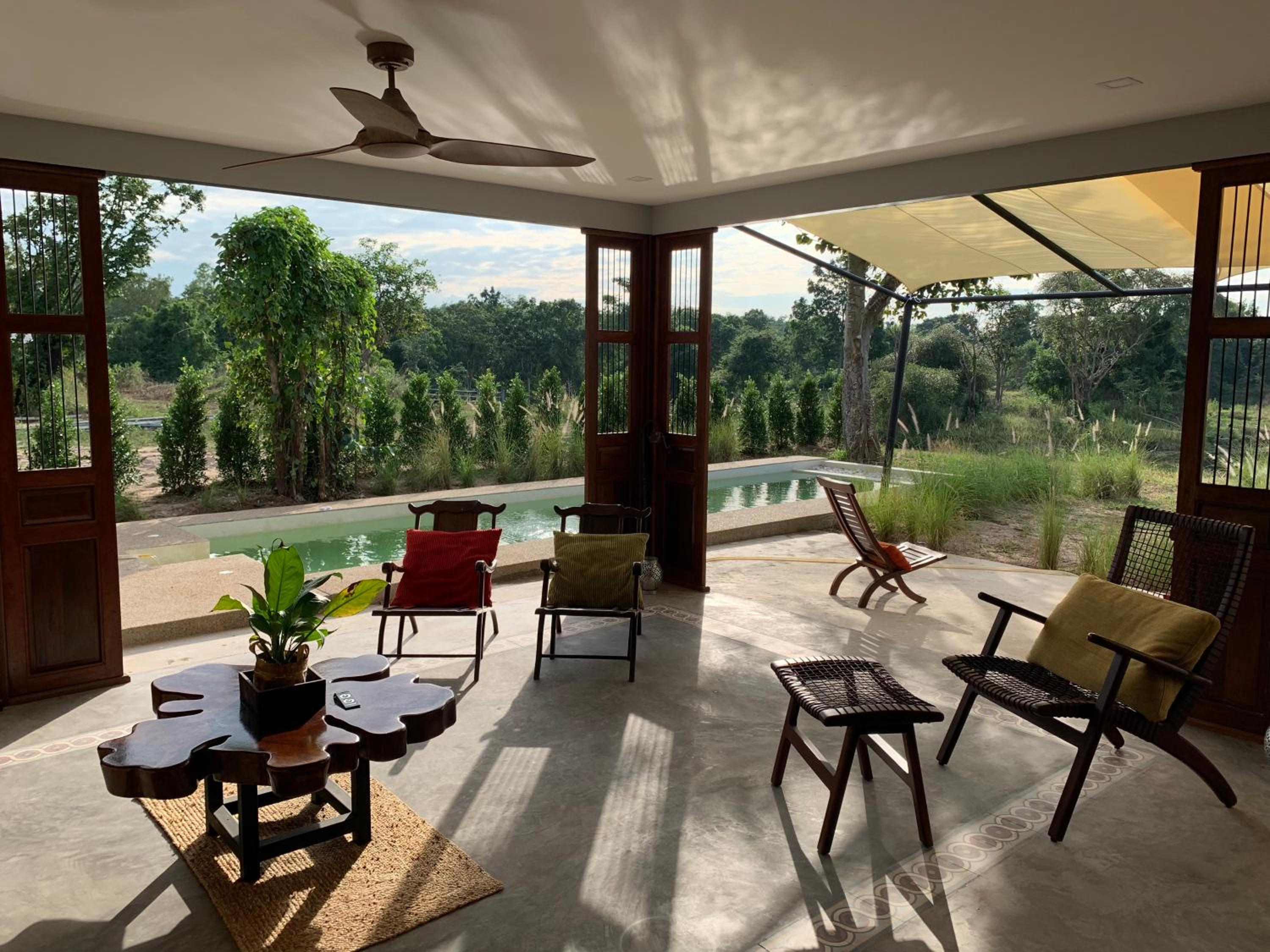 Bungalow with Garden View - Photo 13