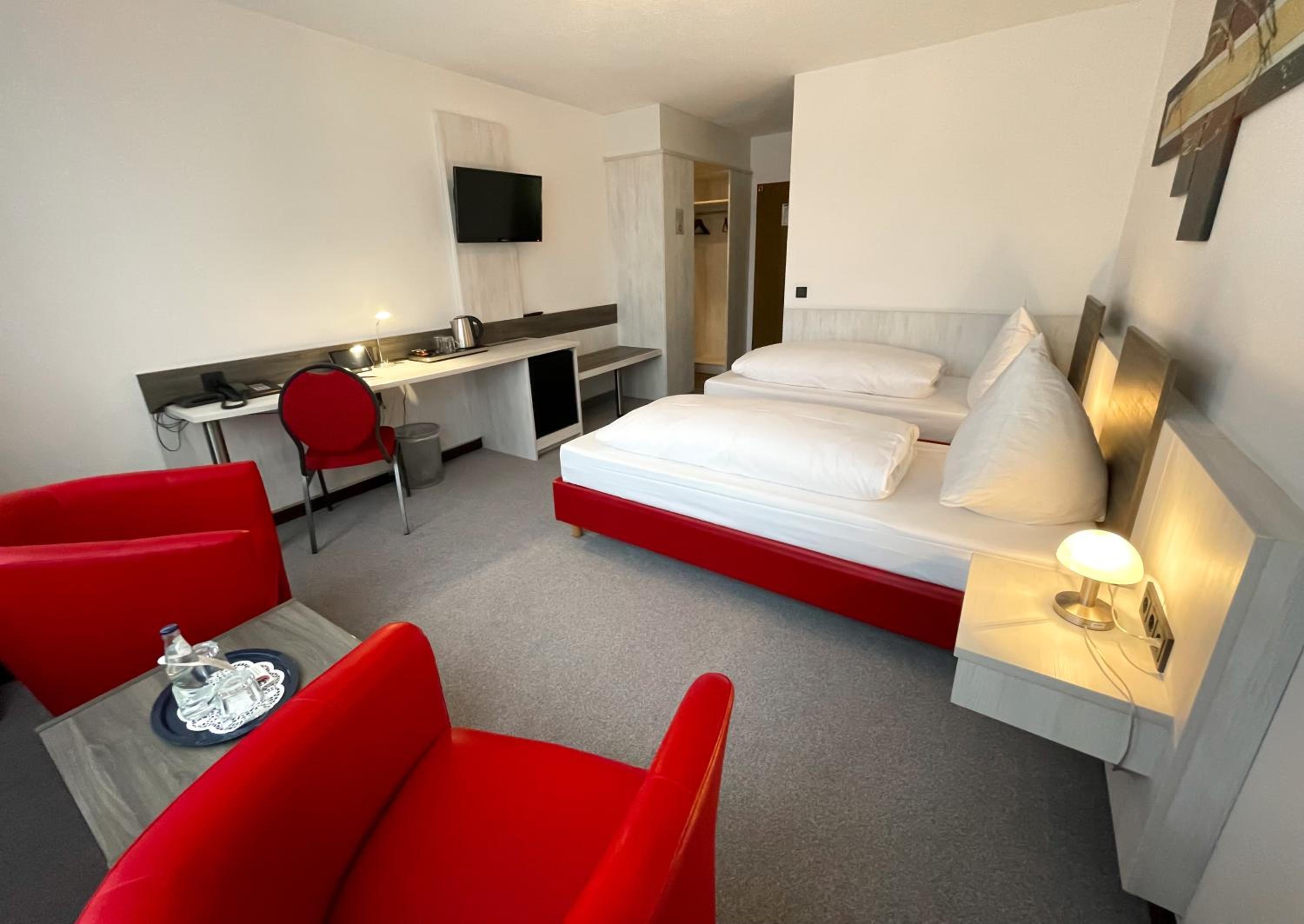Double Room - Photo 8