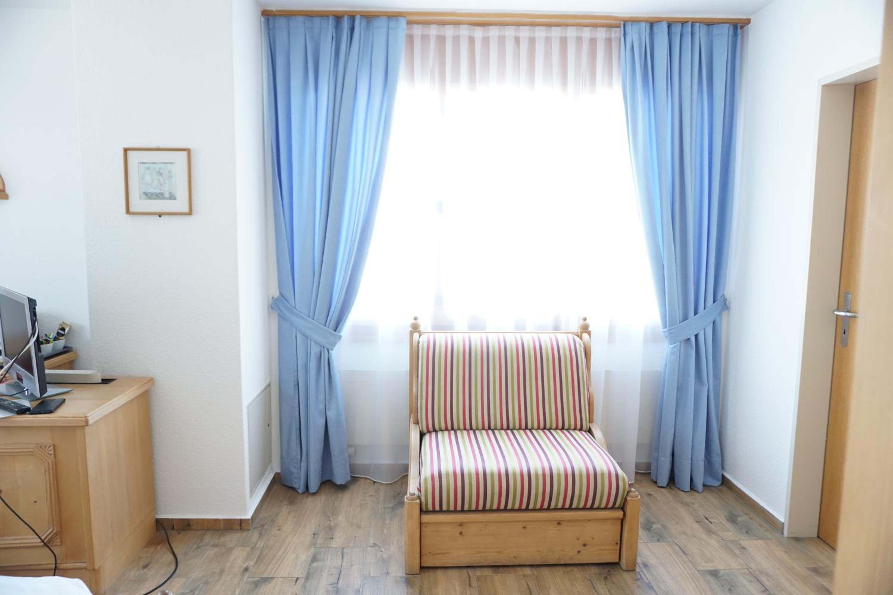 Standard Double Room - Photo 7