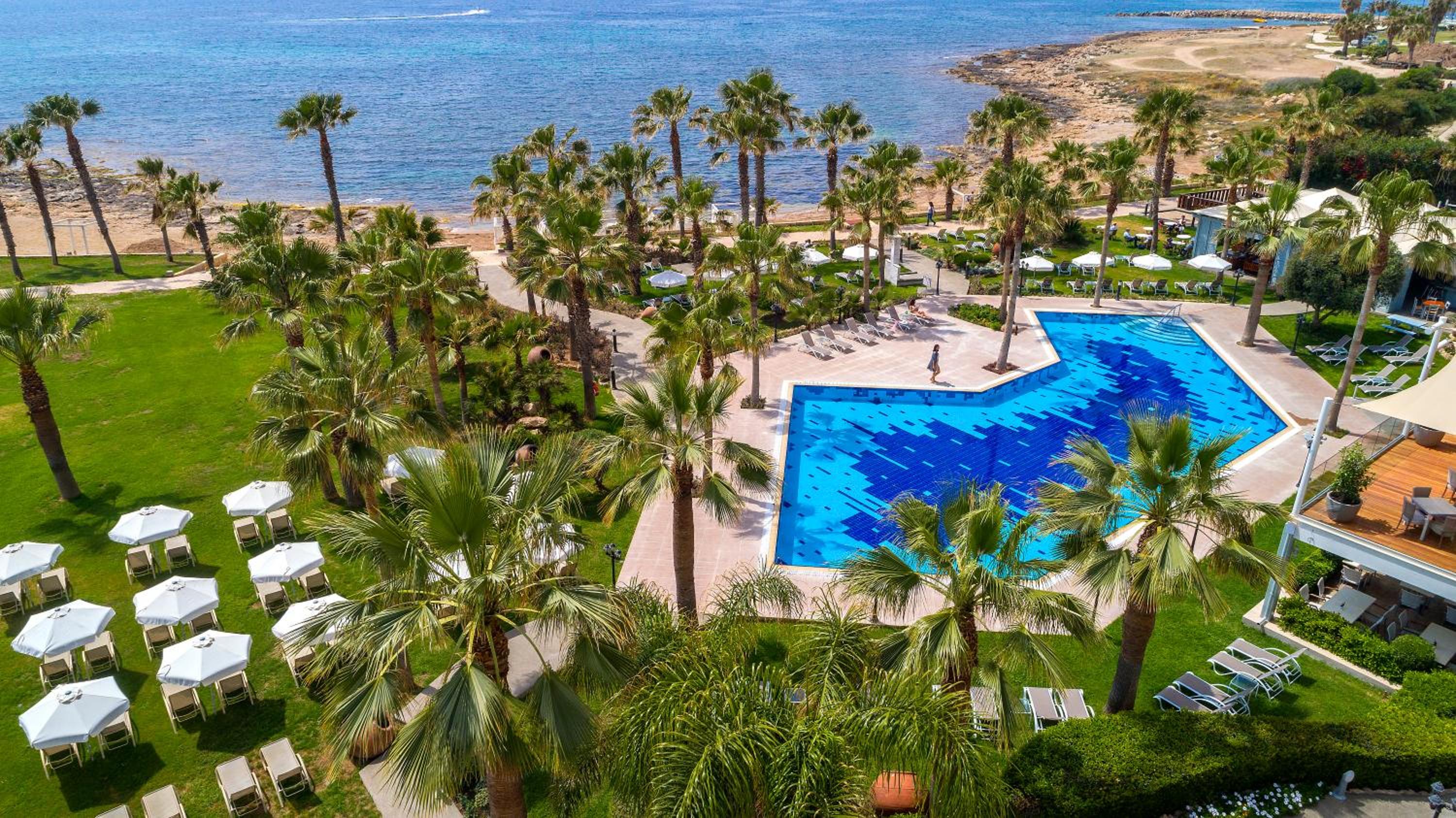Deluxe Double Room with Sea View - Photo 5