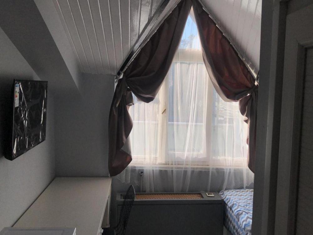 Single Room With Private Bathroom photo 2