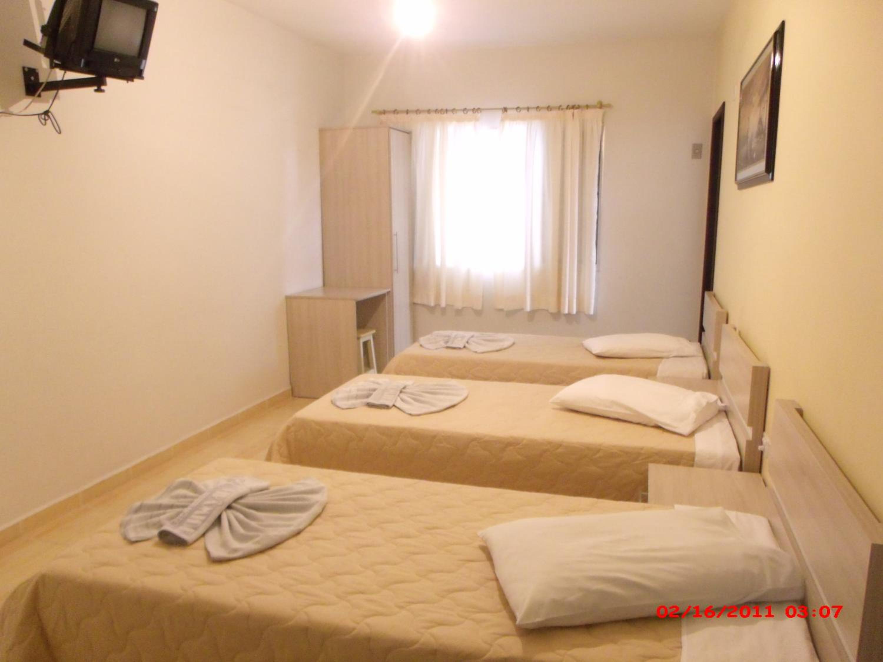 Basic Triple Room