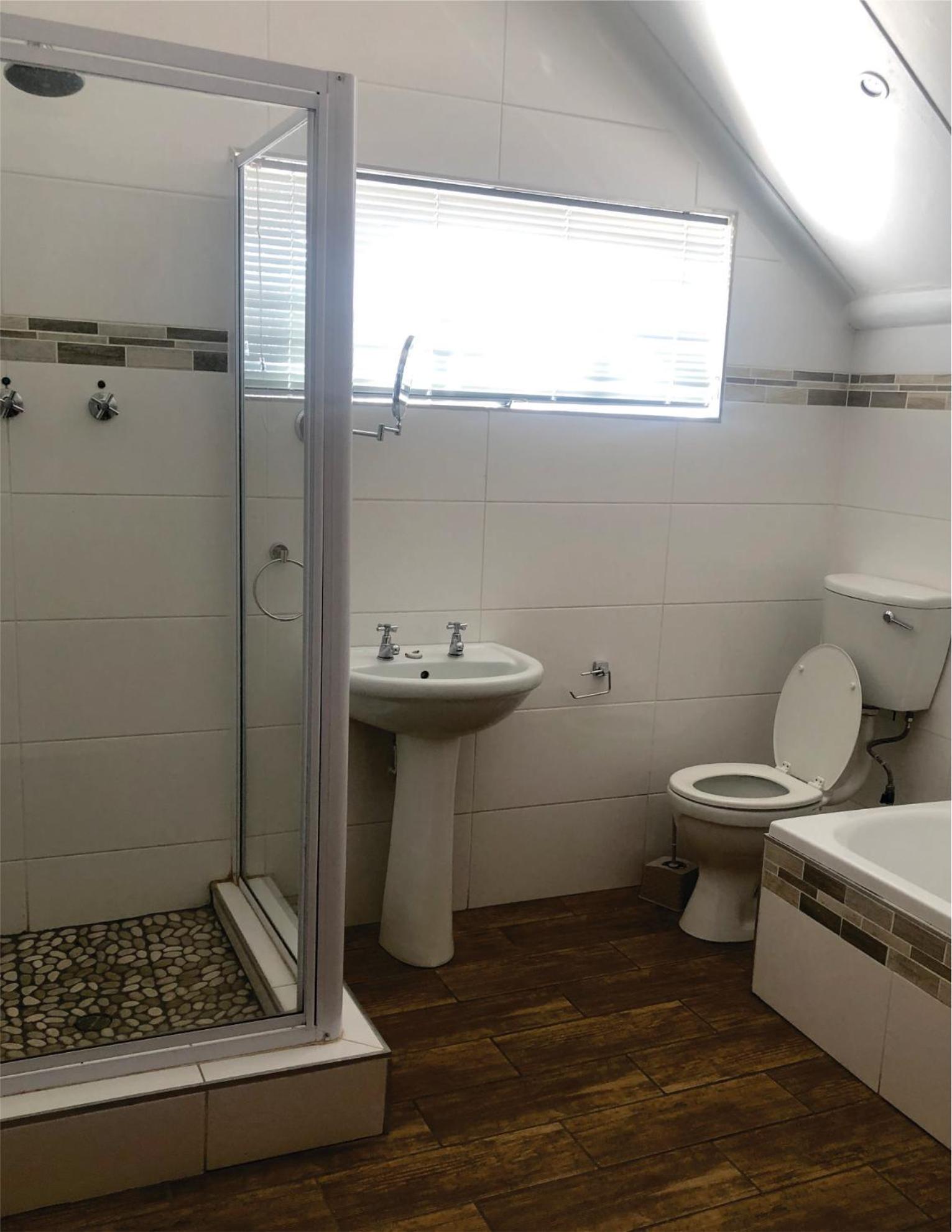 Deluxe Room - Photo 2