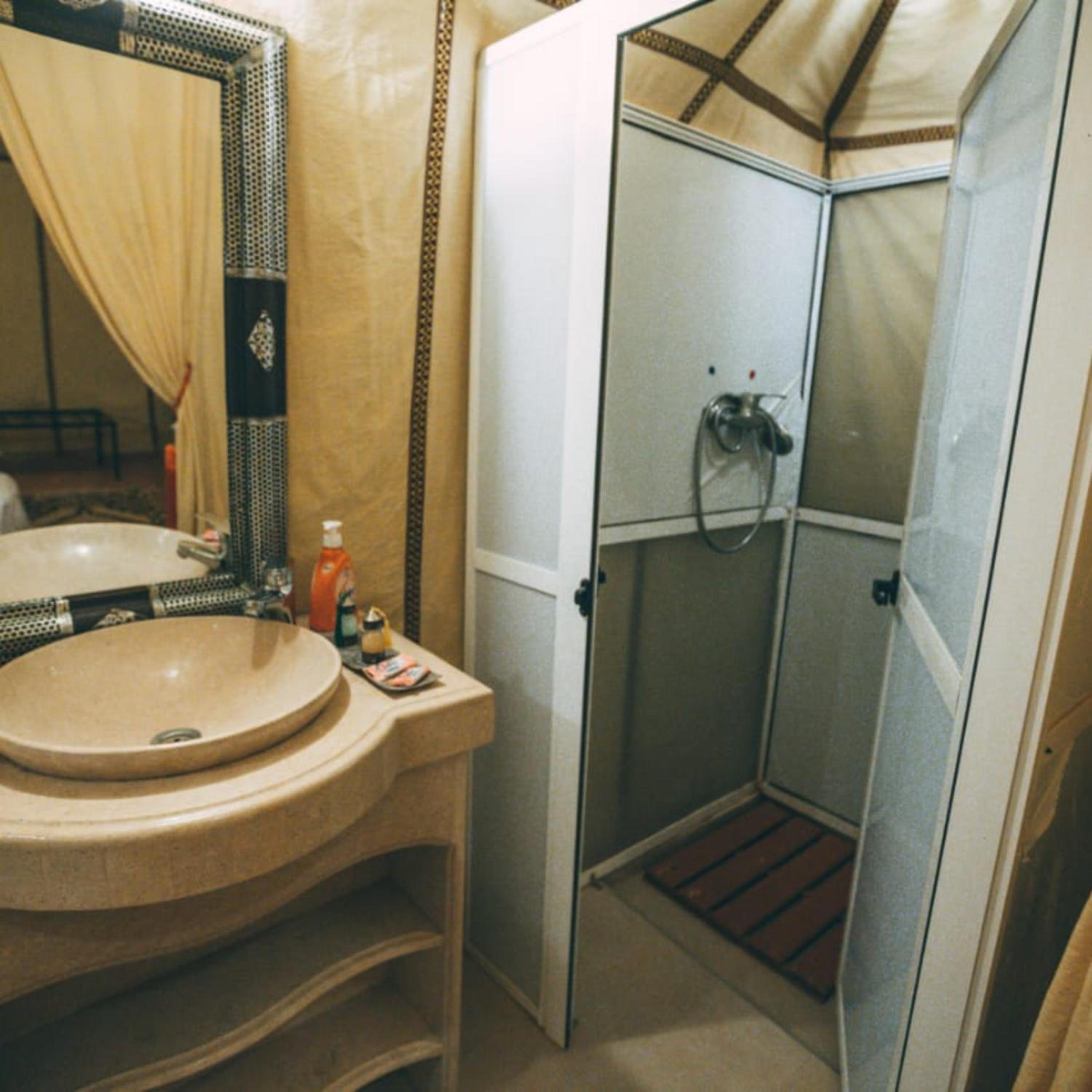 Tent - Photo 58