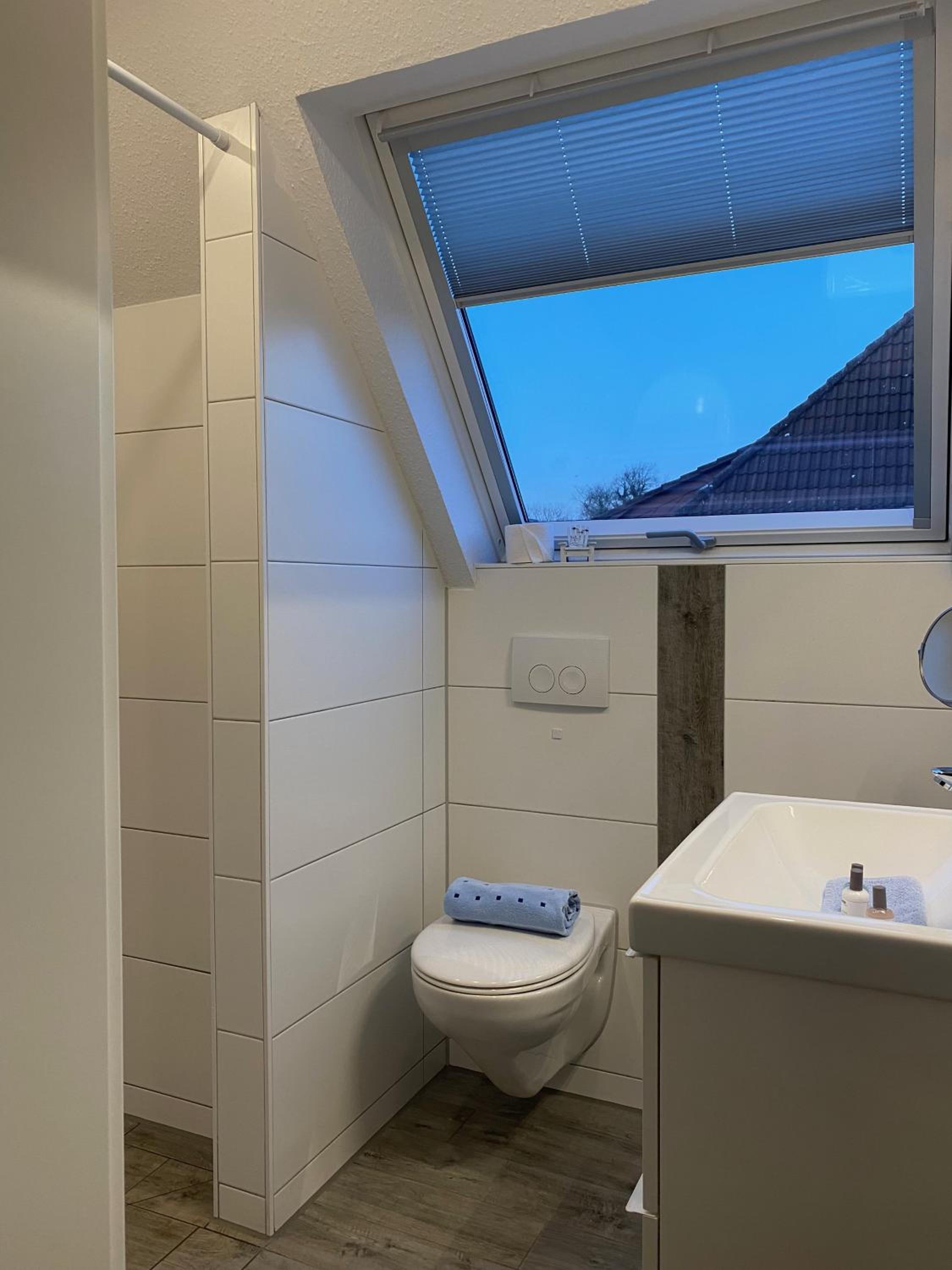 One-Bedroom Apartment with Loggia - Photo 14