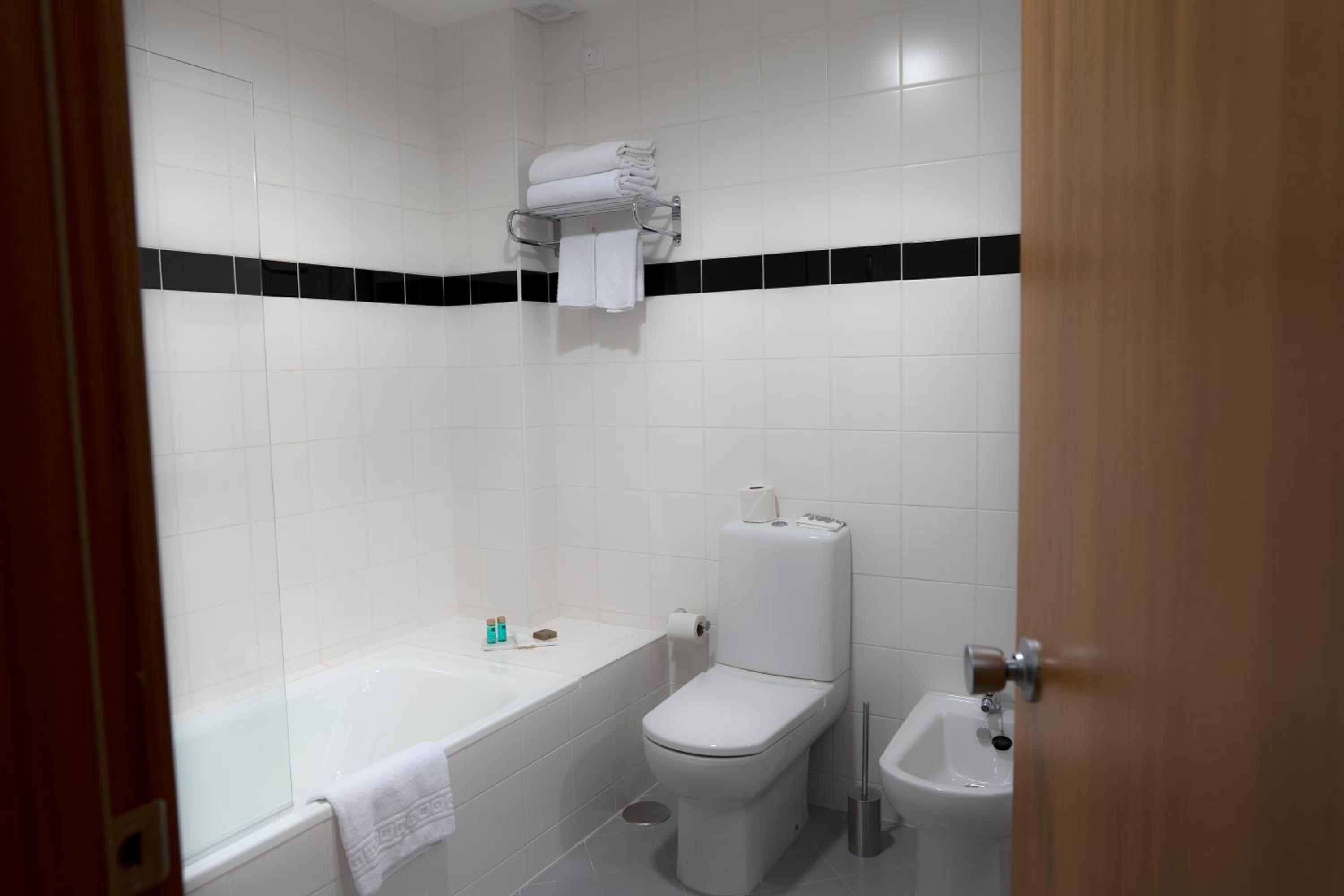 Double Room - Photo 4