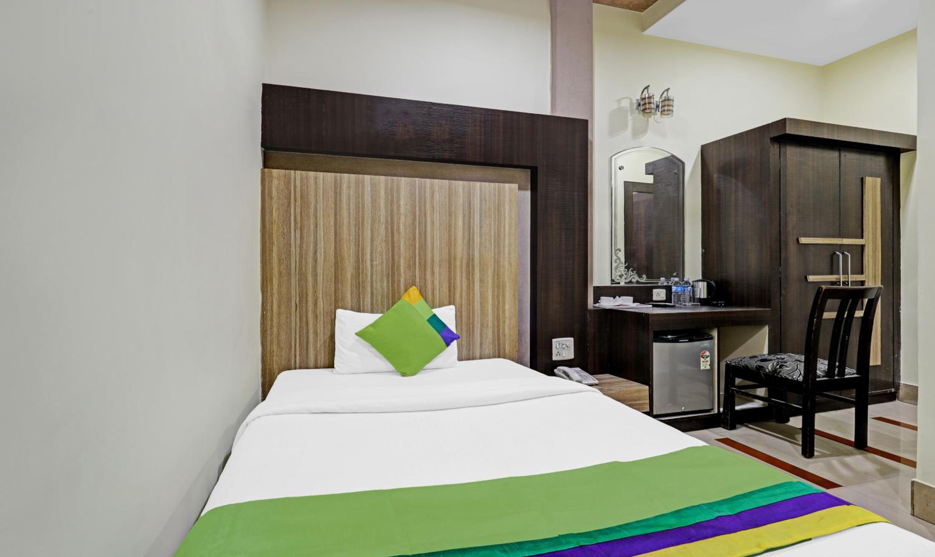 Economy Double Room photo 3