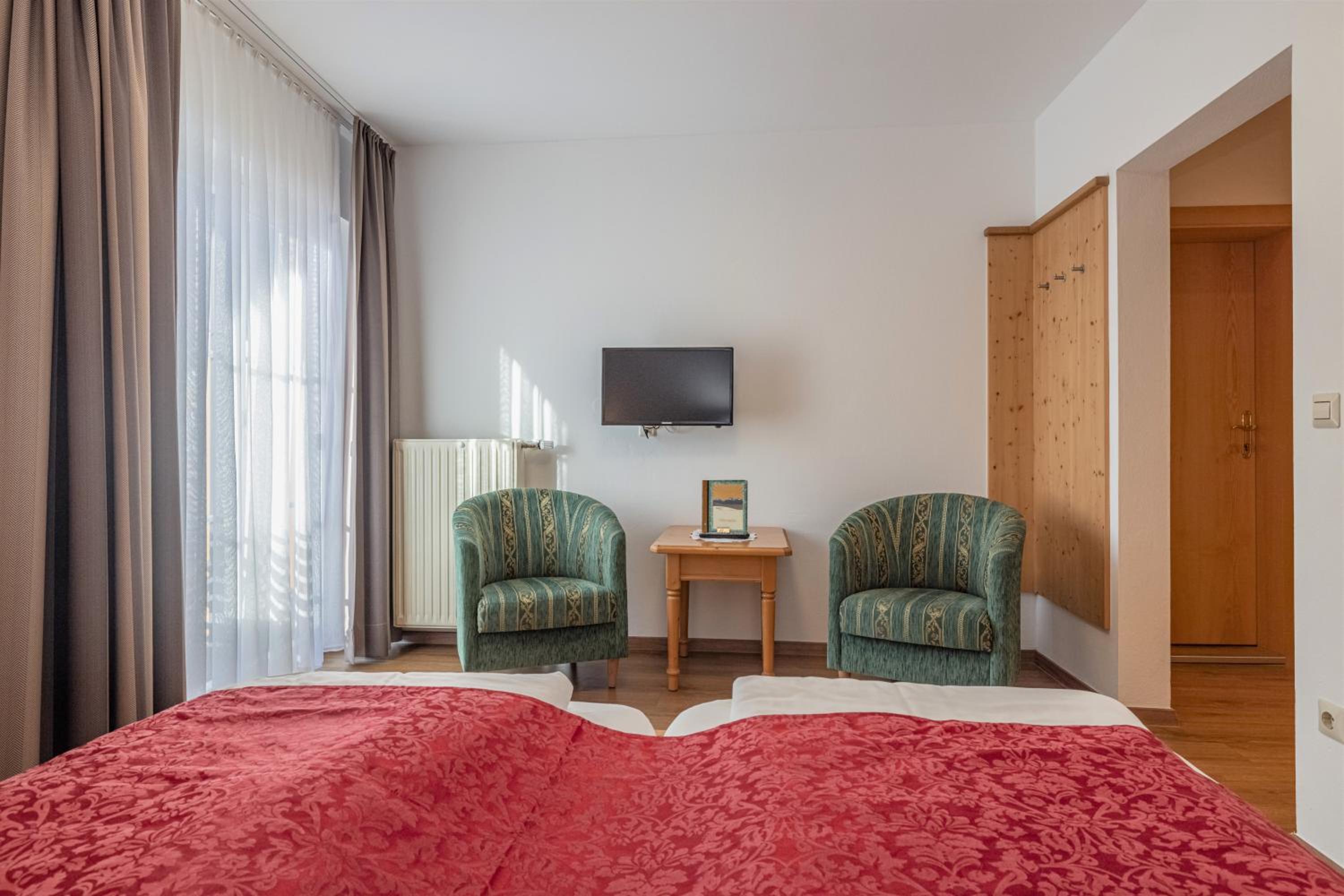 Double Room with Balcony photo 2