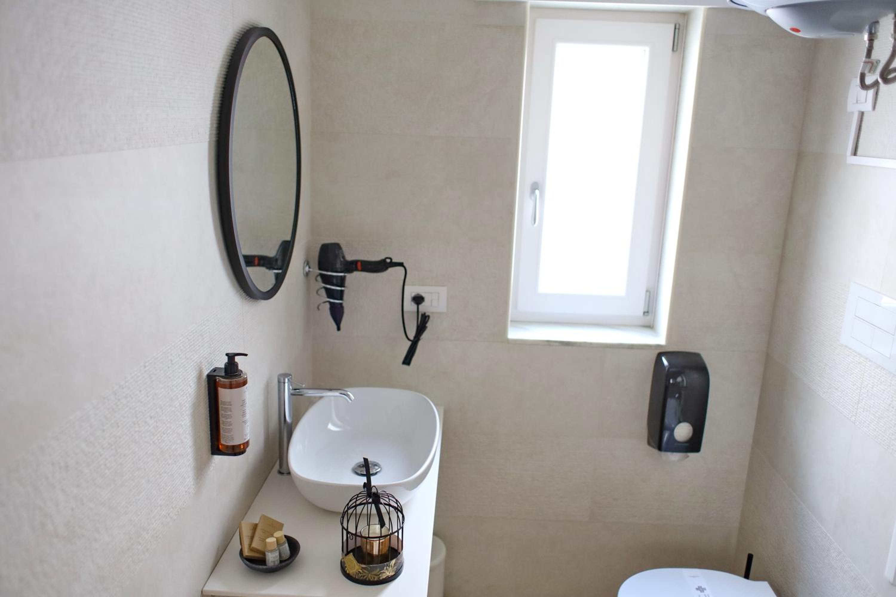 Double Room with Private Bathroom photo 3