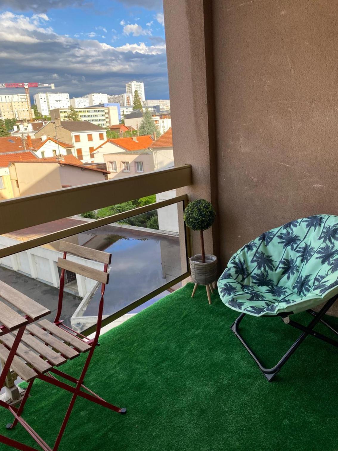 One-Bedroom Apartment - Photo 3