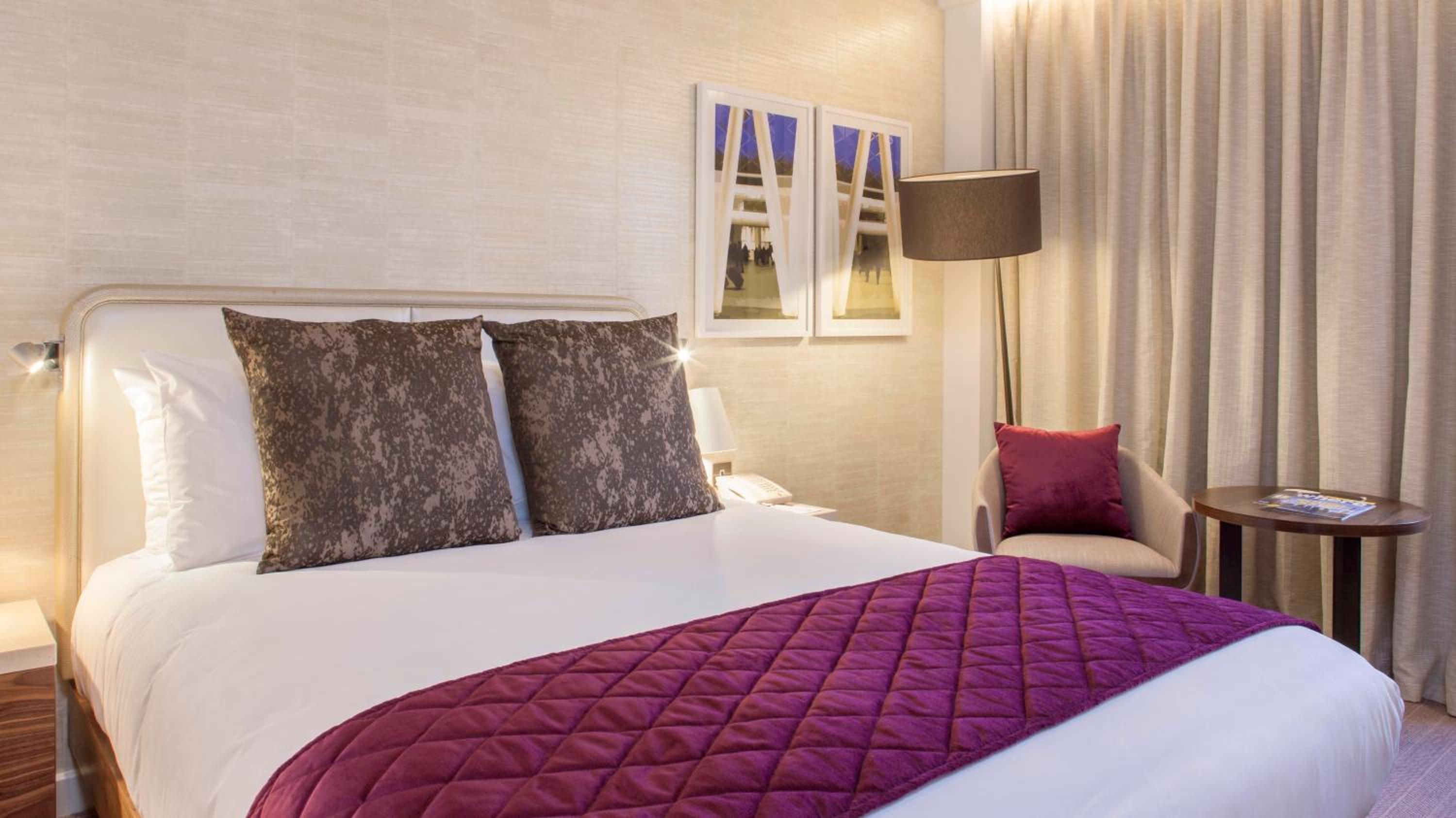 Standard Queen Room photo 1