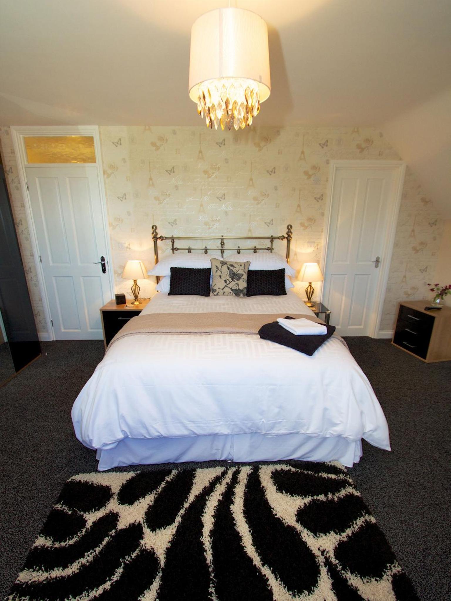 Deluxe Double Room With Shower photo 2
