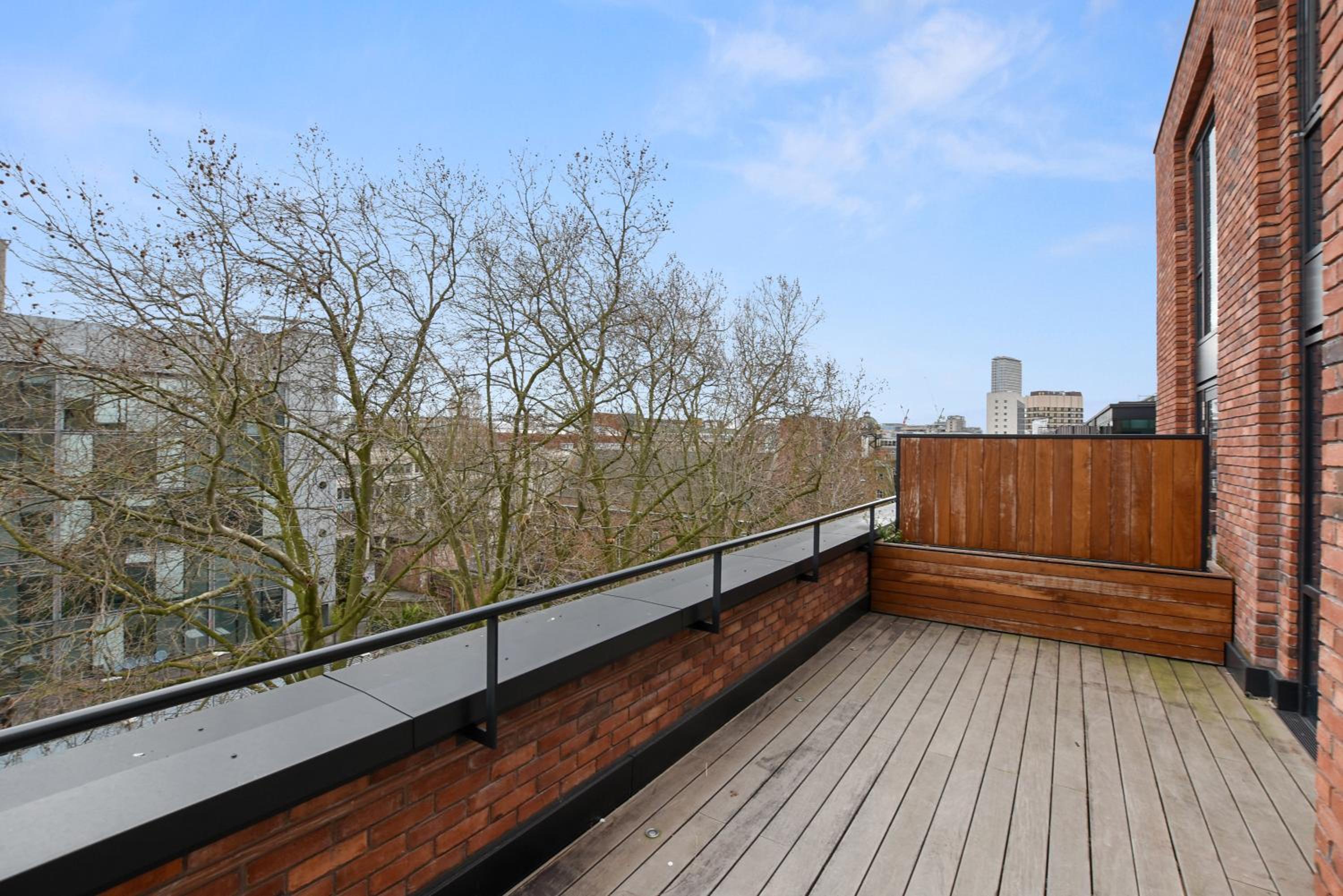 Penthouse Apartment photo 2