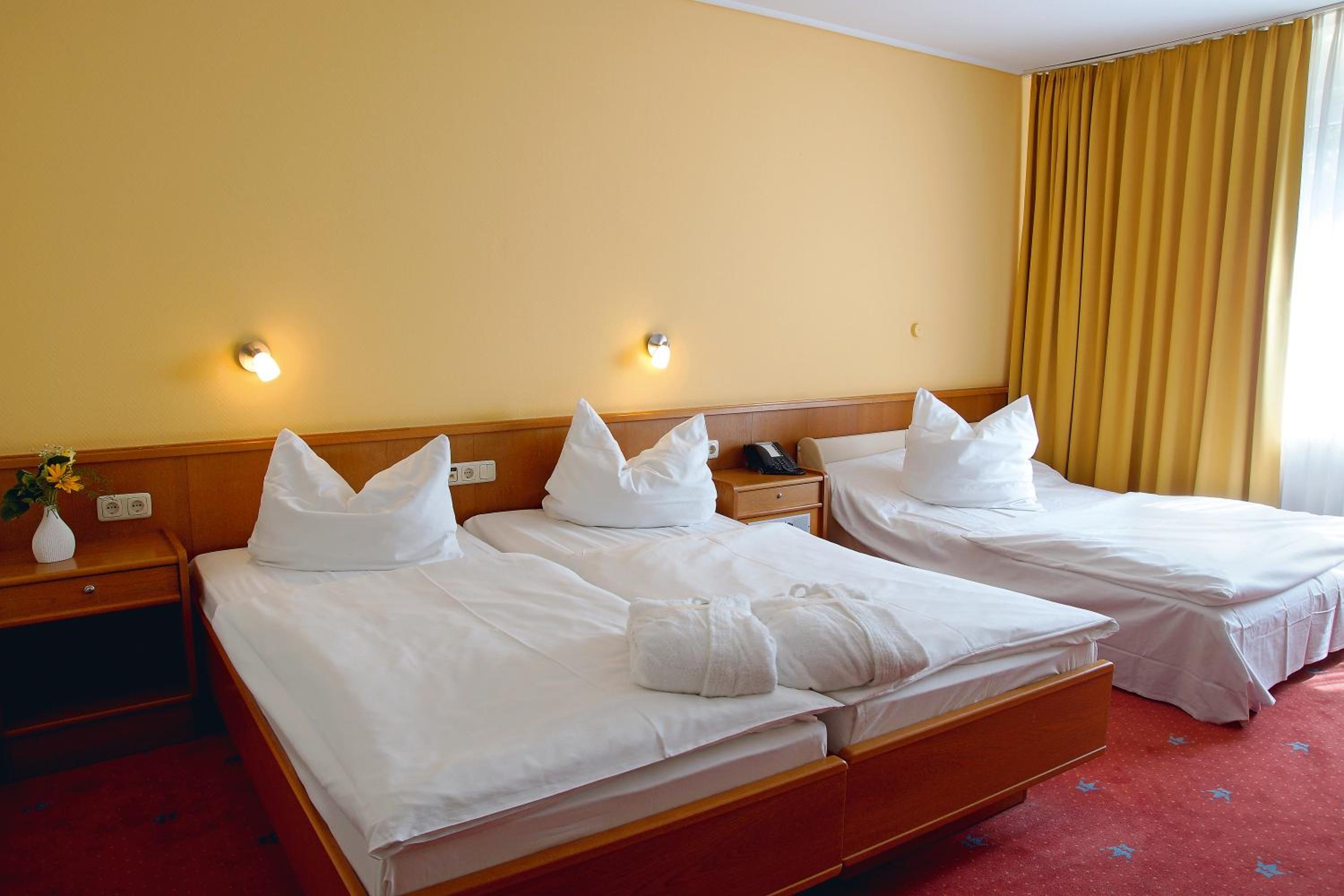 Triple Room - Photo 1