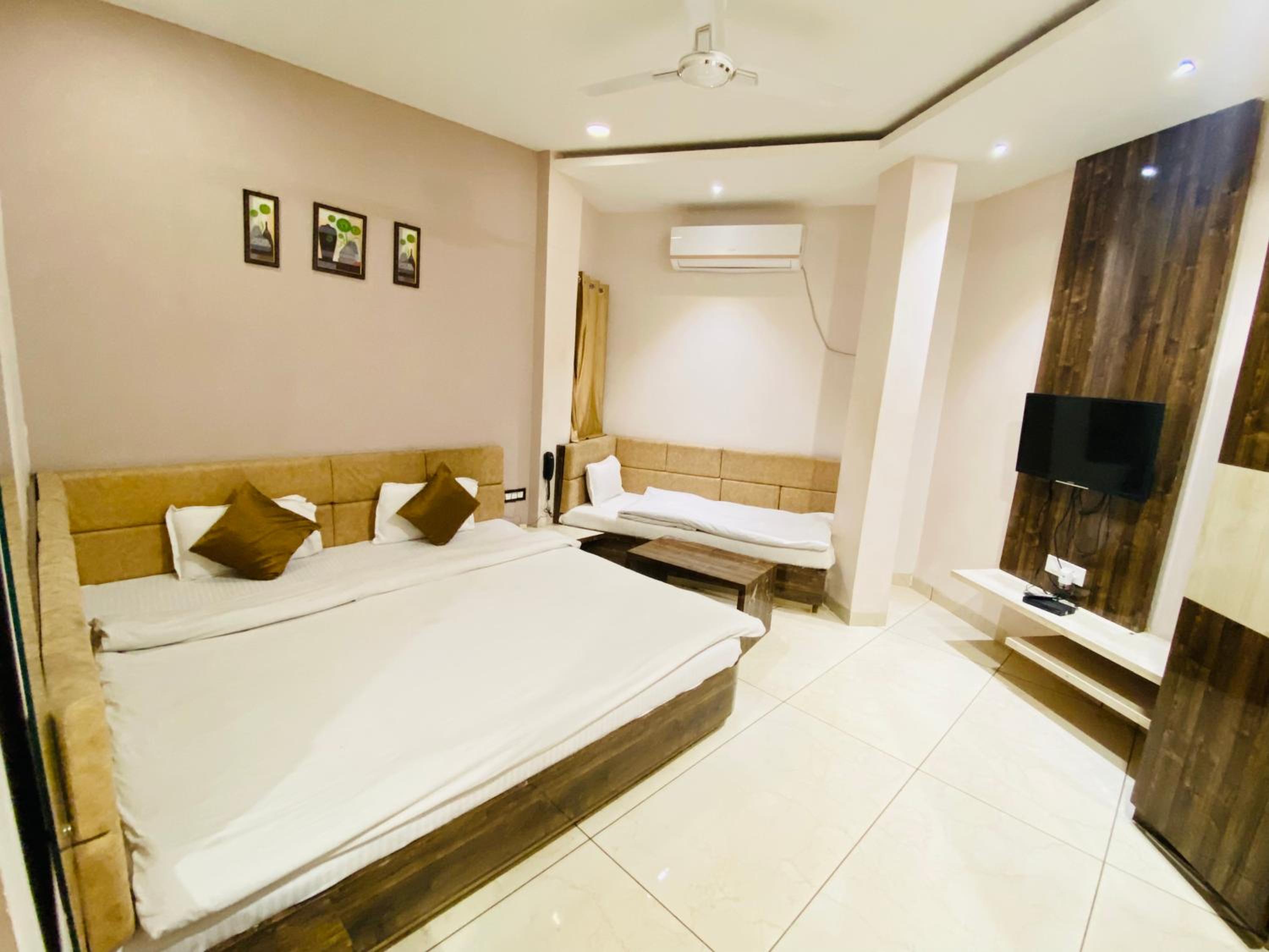 Budget Triple Room photo 3