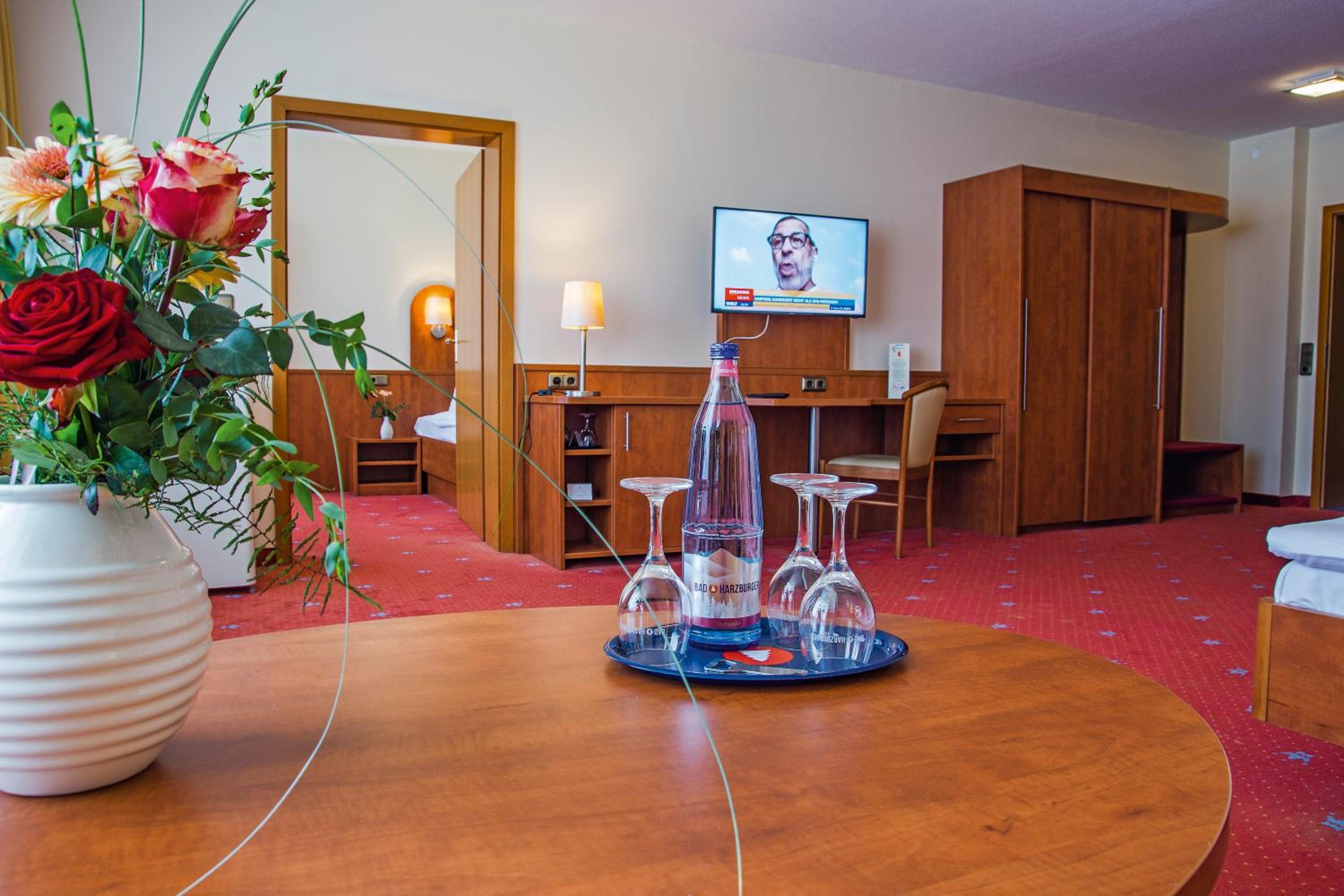 One-Bedroom Apartment - Photo 4