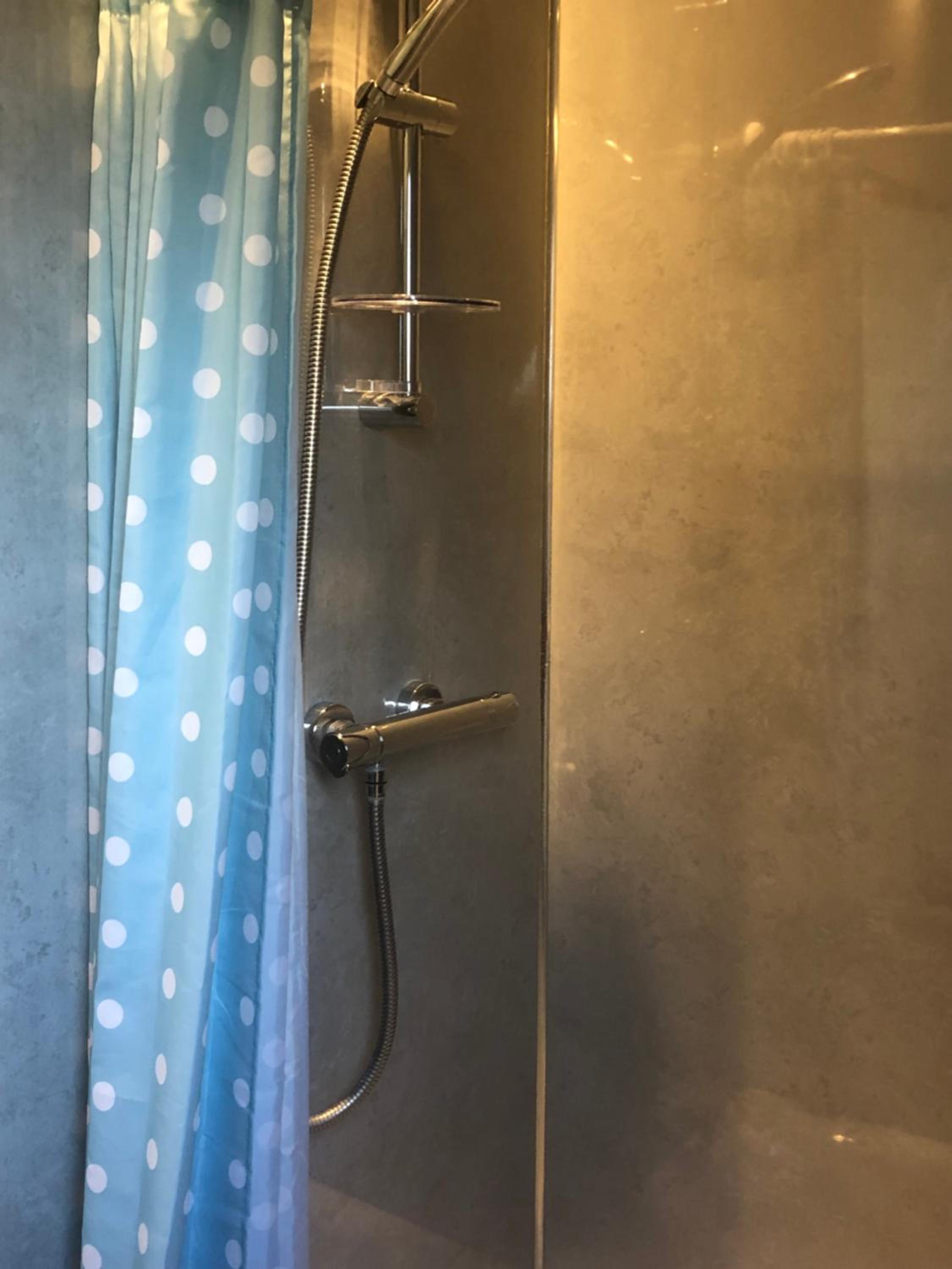 Deluxe Suite photo 2