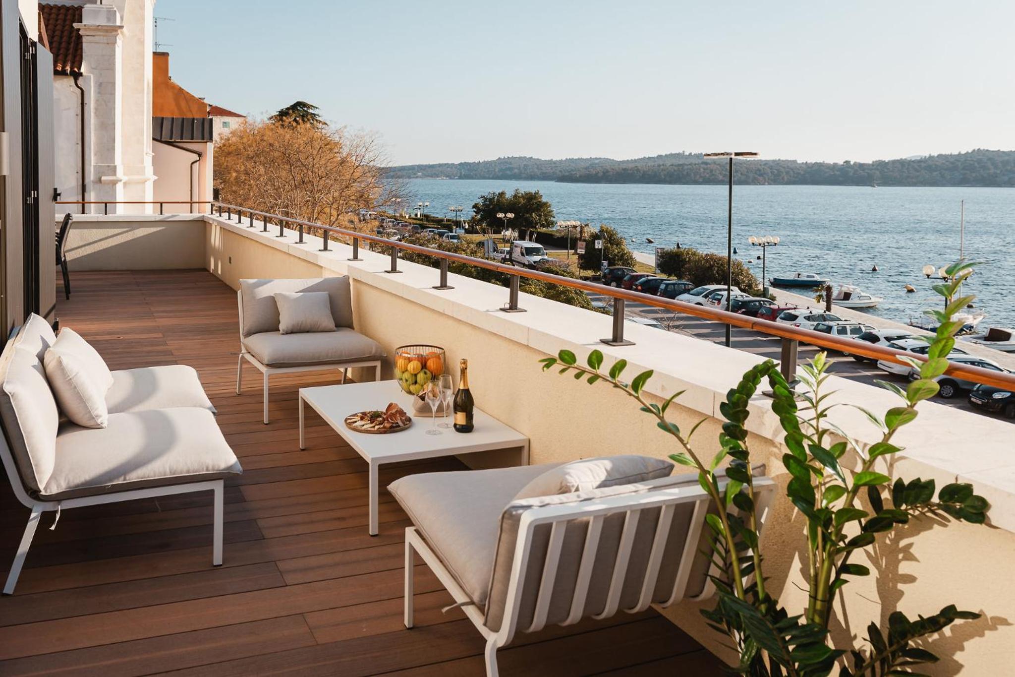 Luxury Three-Bedroom Apartment with Terrace and Sauna - Photo 32