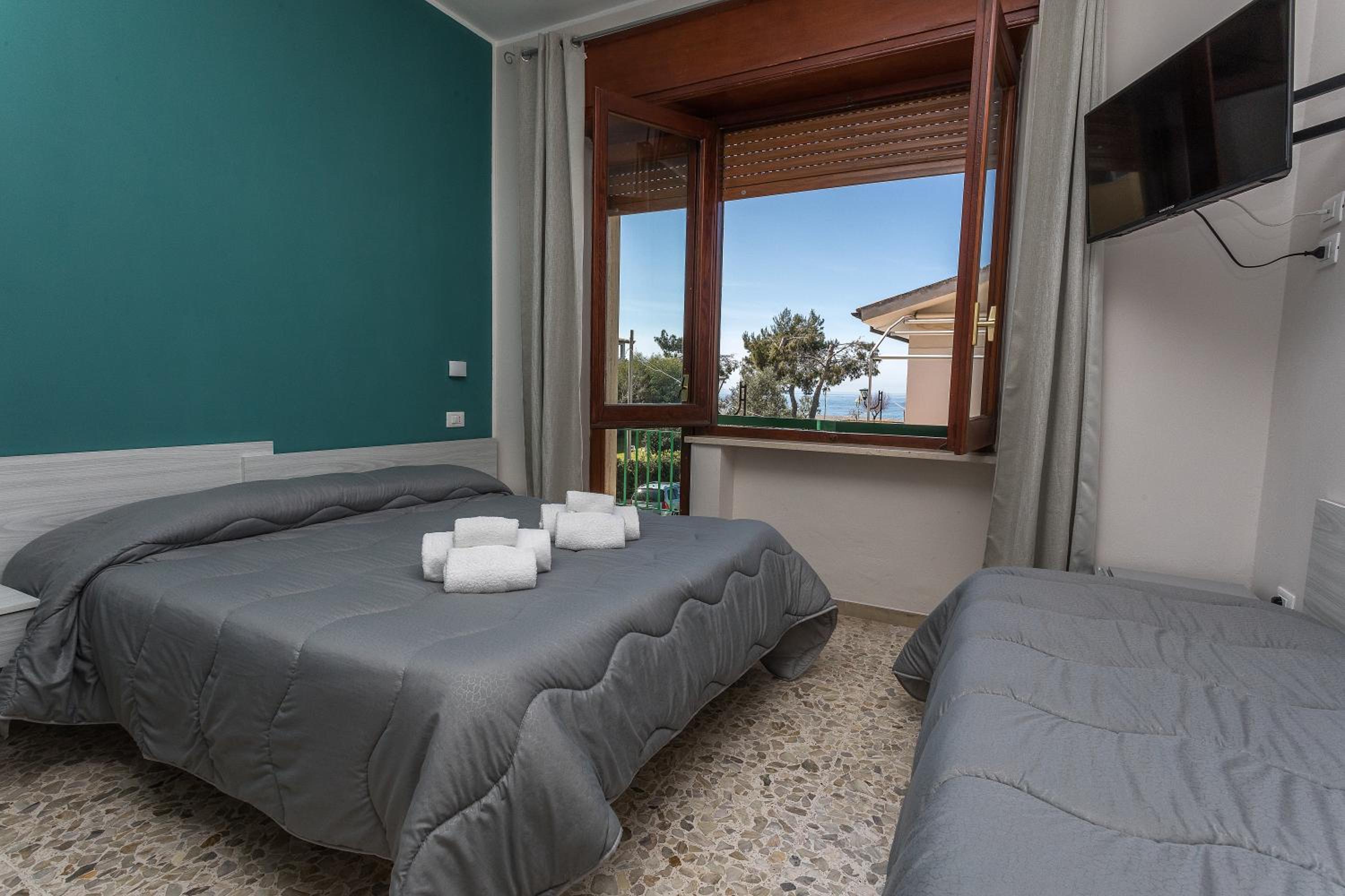 Triple Room with Sea View photo 1