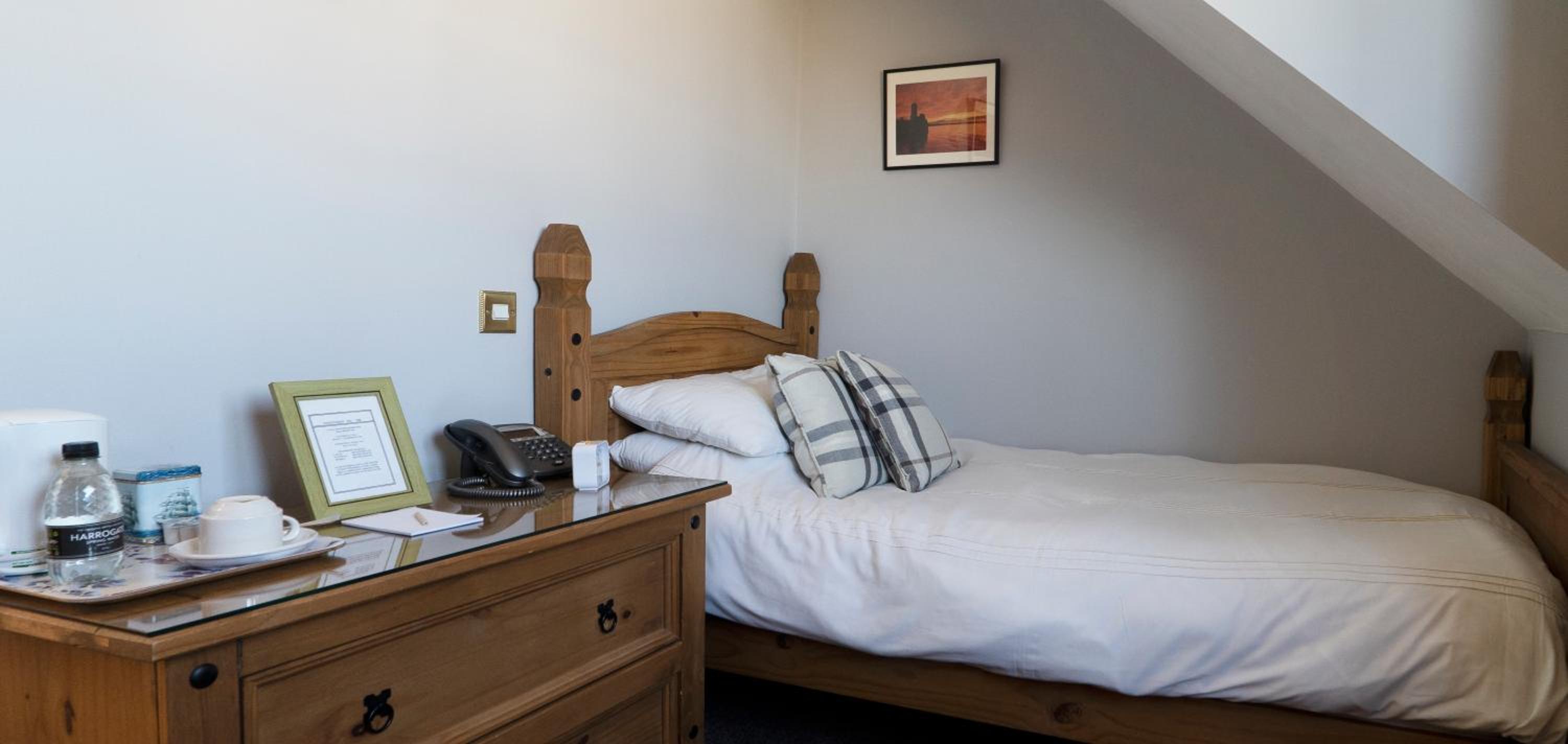 Single Room photo 3