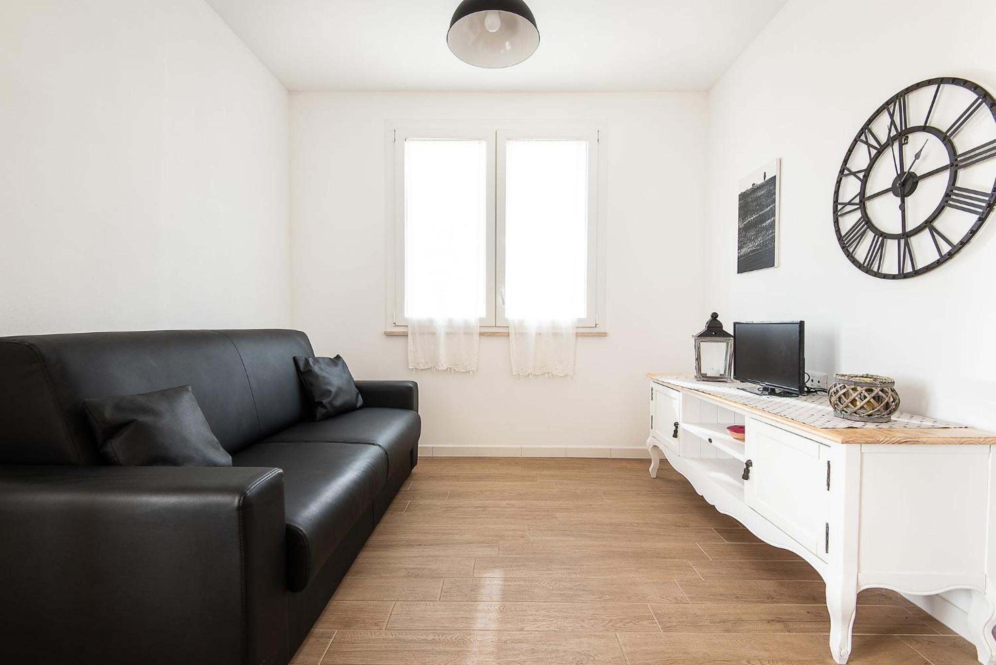 Two-Bedroom Apartment photo 2